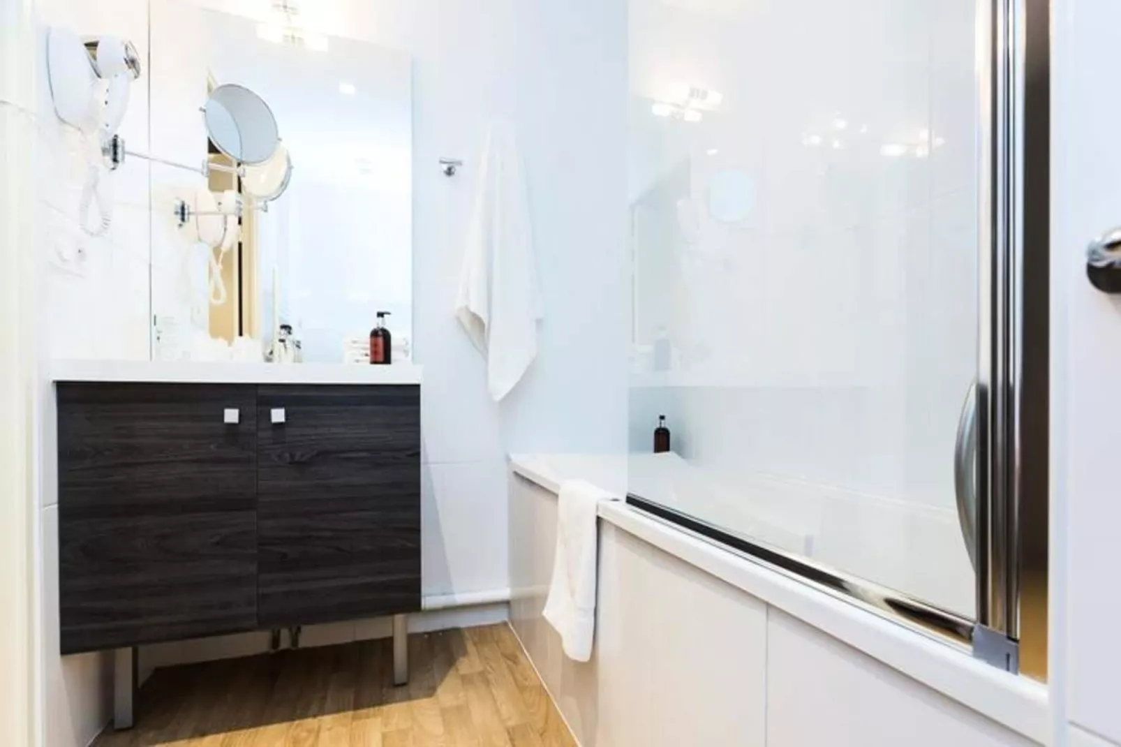 Appart'hôtel Odalys Montmartre-Bathroom