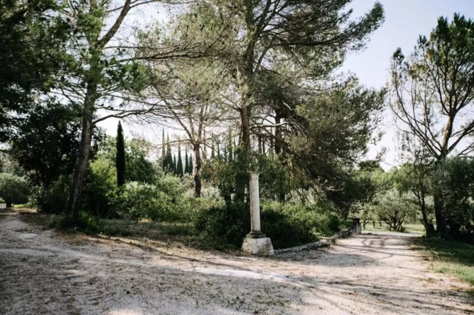 La Voli&egrave;re - Pernes-les-fontaines-Image-tags.