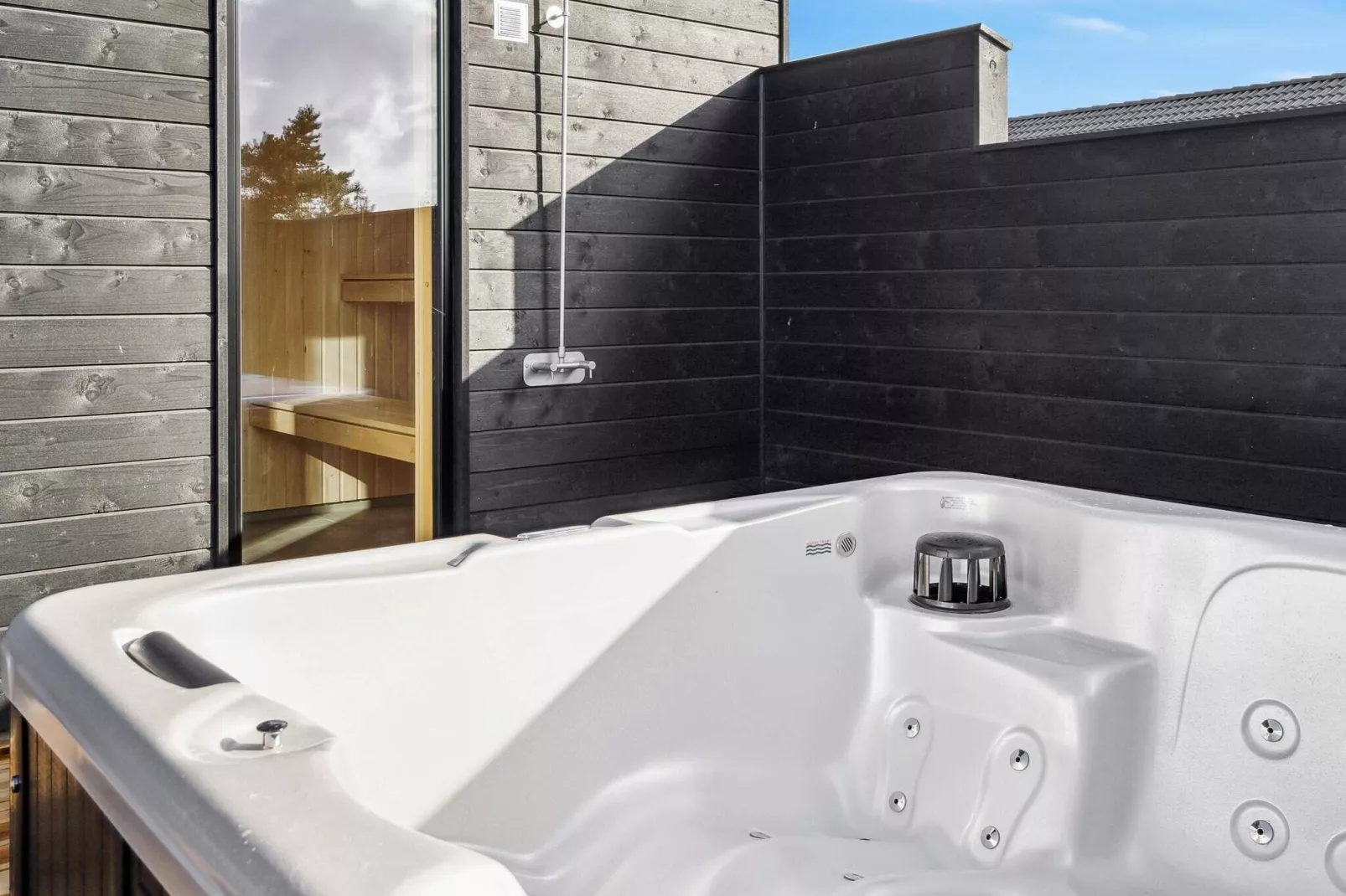 Luxury Villa with Pool - By Traum Ferienwohnungen-Spa