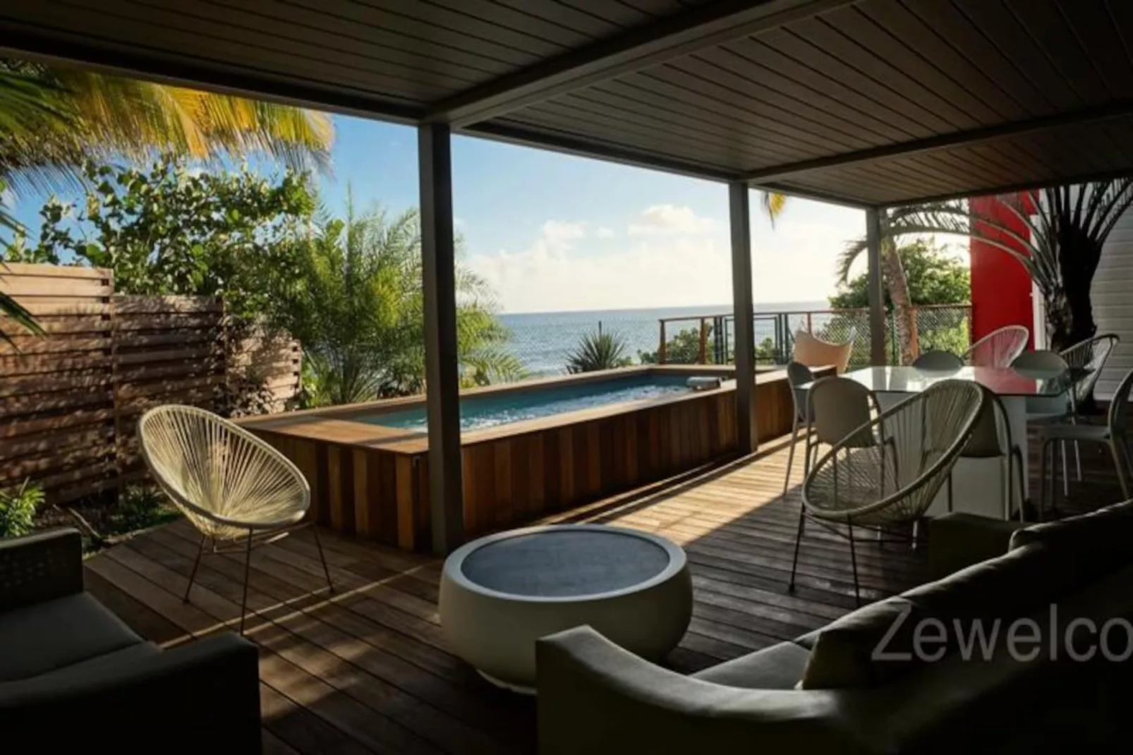 Villa Sea Side-Image-tags.