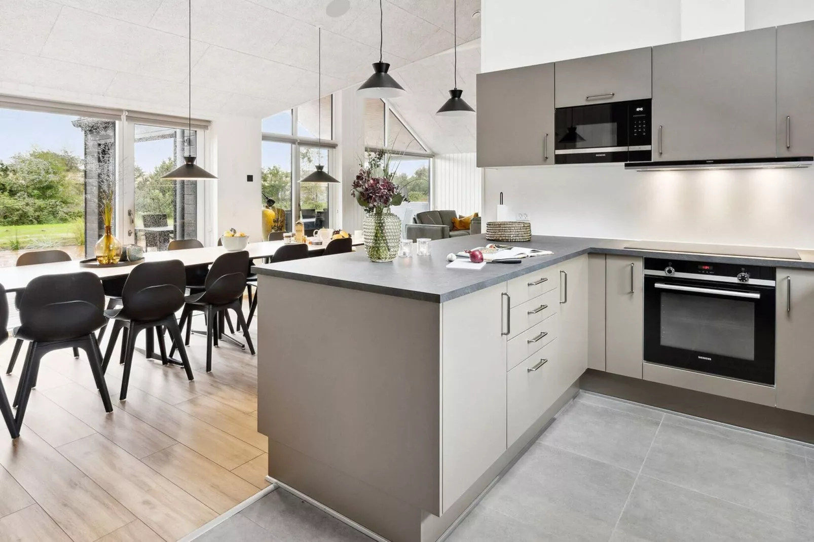 Luxury Villa with Pool - By Traum Ferienwohnungen-Indoor