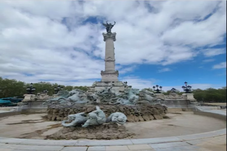 Magnifique Et Lumineux T3 De Charme Aux Quinconces Id&eacute;al Pour 4 Personnes-Areas within 5km in summer