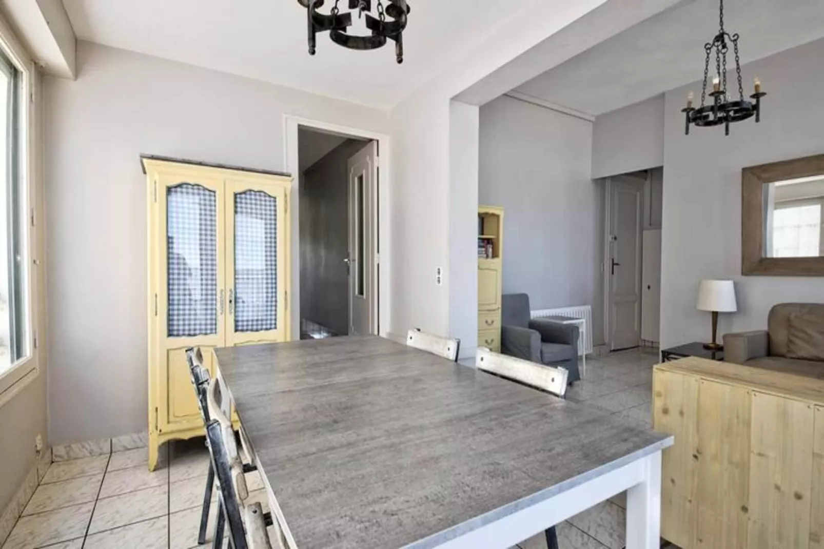 Résidence La Roseraie-Exterior in summer