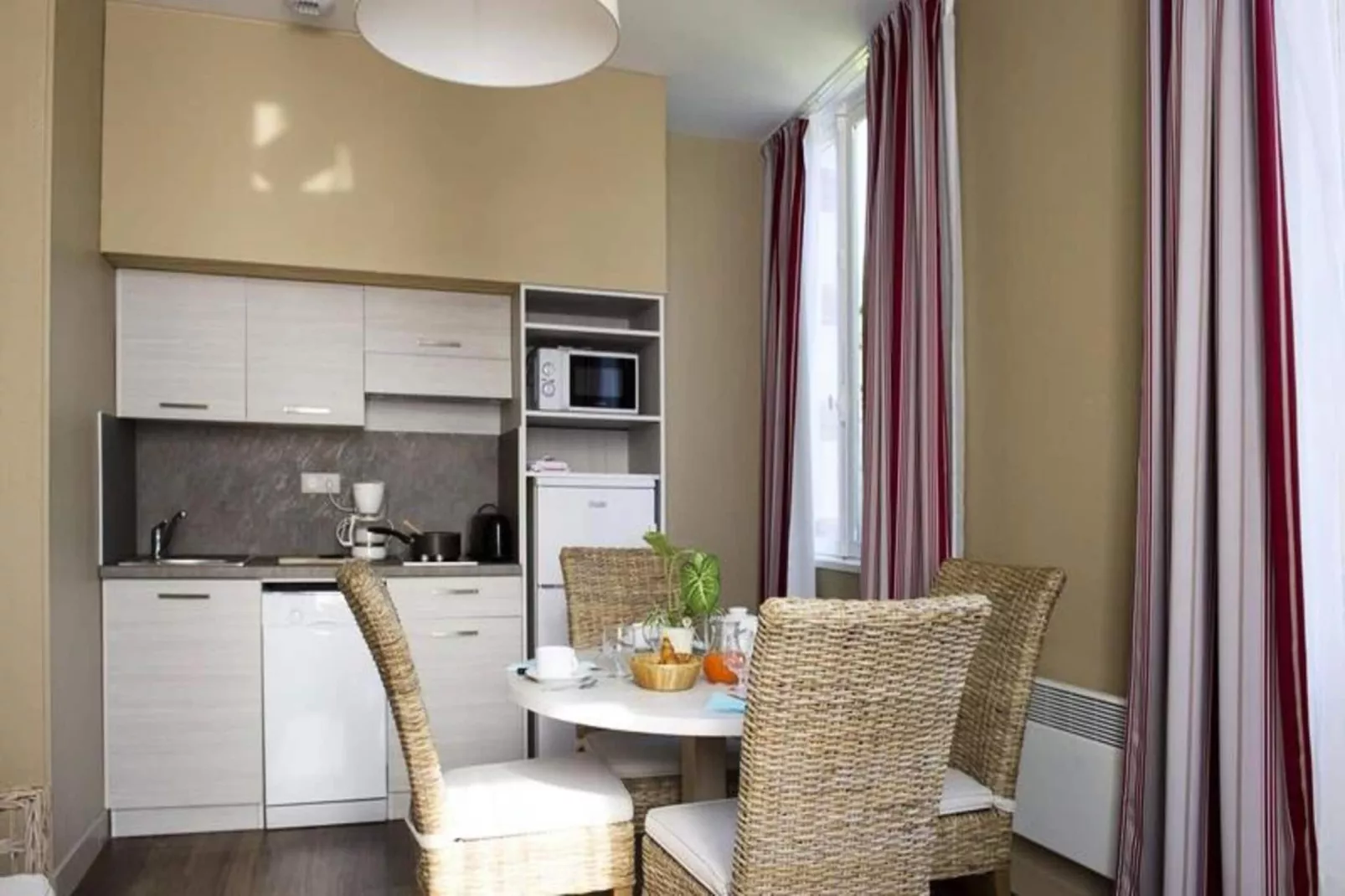 Résidence Villa Régina - Vacances Bleues-Außenbereich Sommer