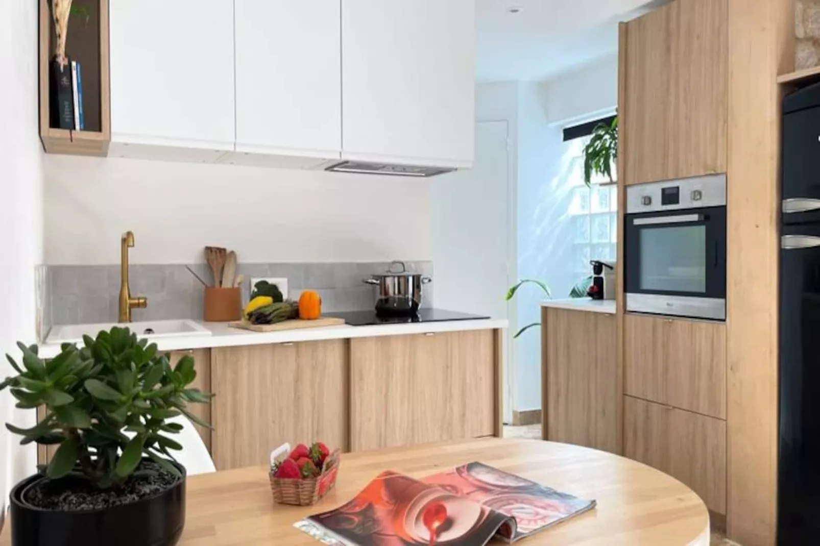 La Terrasse Bazille-Image-tags.