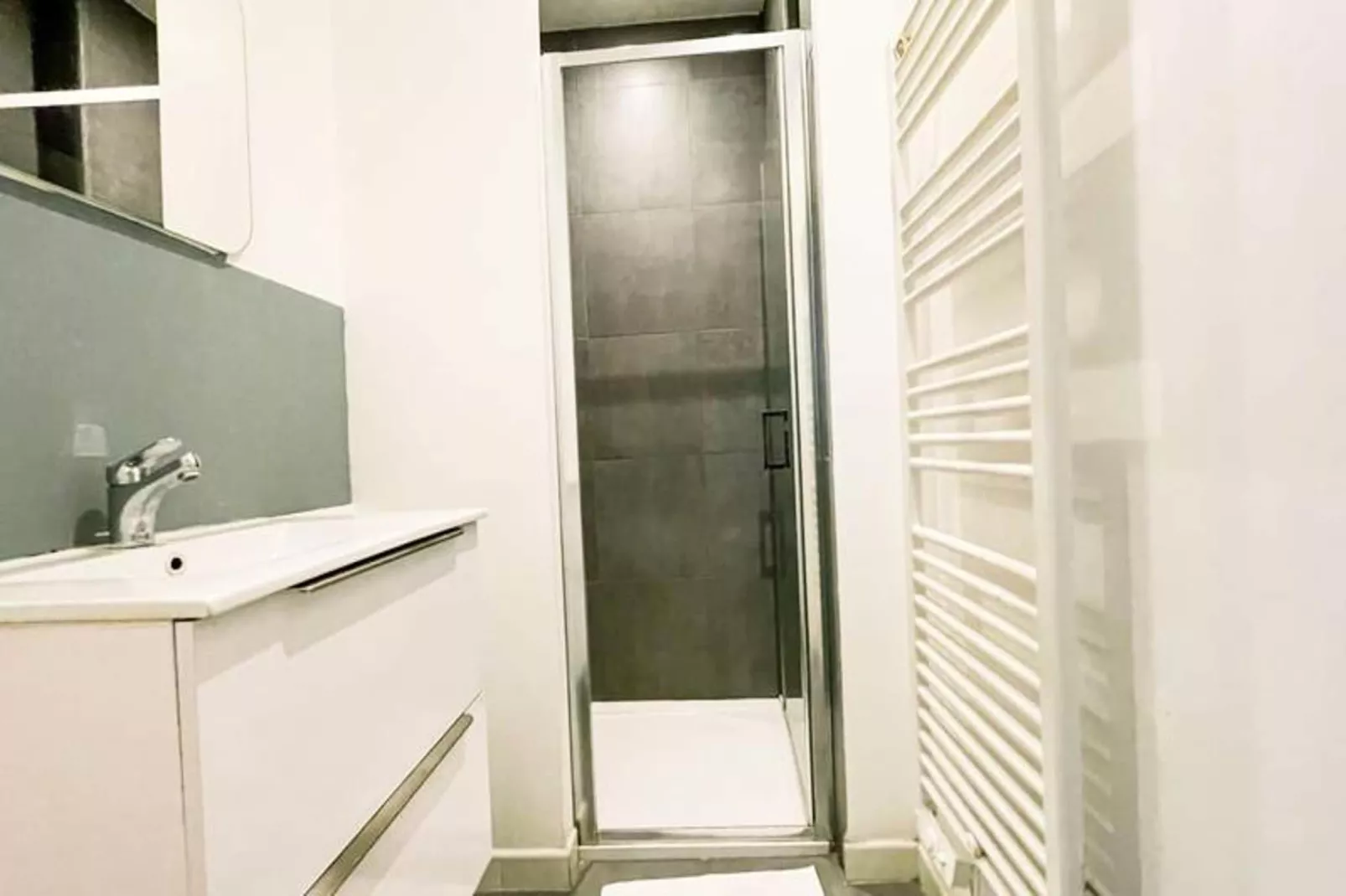 | Blue Lagoon 🩵| T3 6 Pax | Caserne De Bonne-Badezimmer