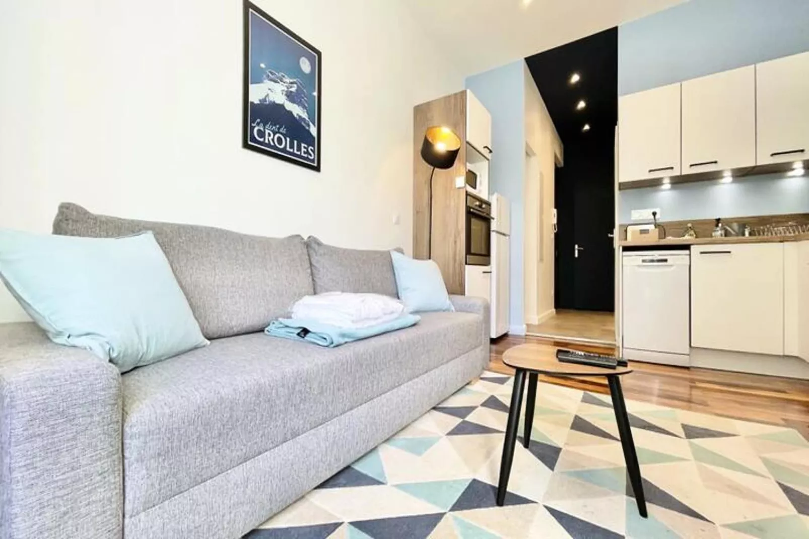 Le Cadet 👨&zwj;👩&zwj;👦&zwj;👦| Jean Jaur&egrave;s |tram A, B E E | T2 Tout &eacute;quip&eacute;-Salon