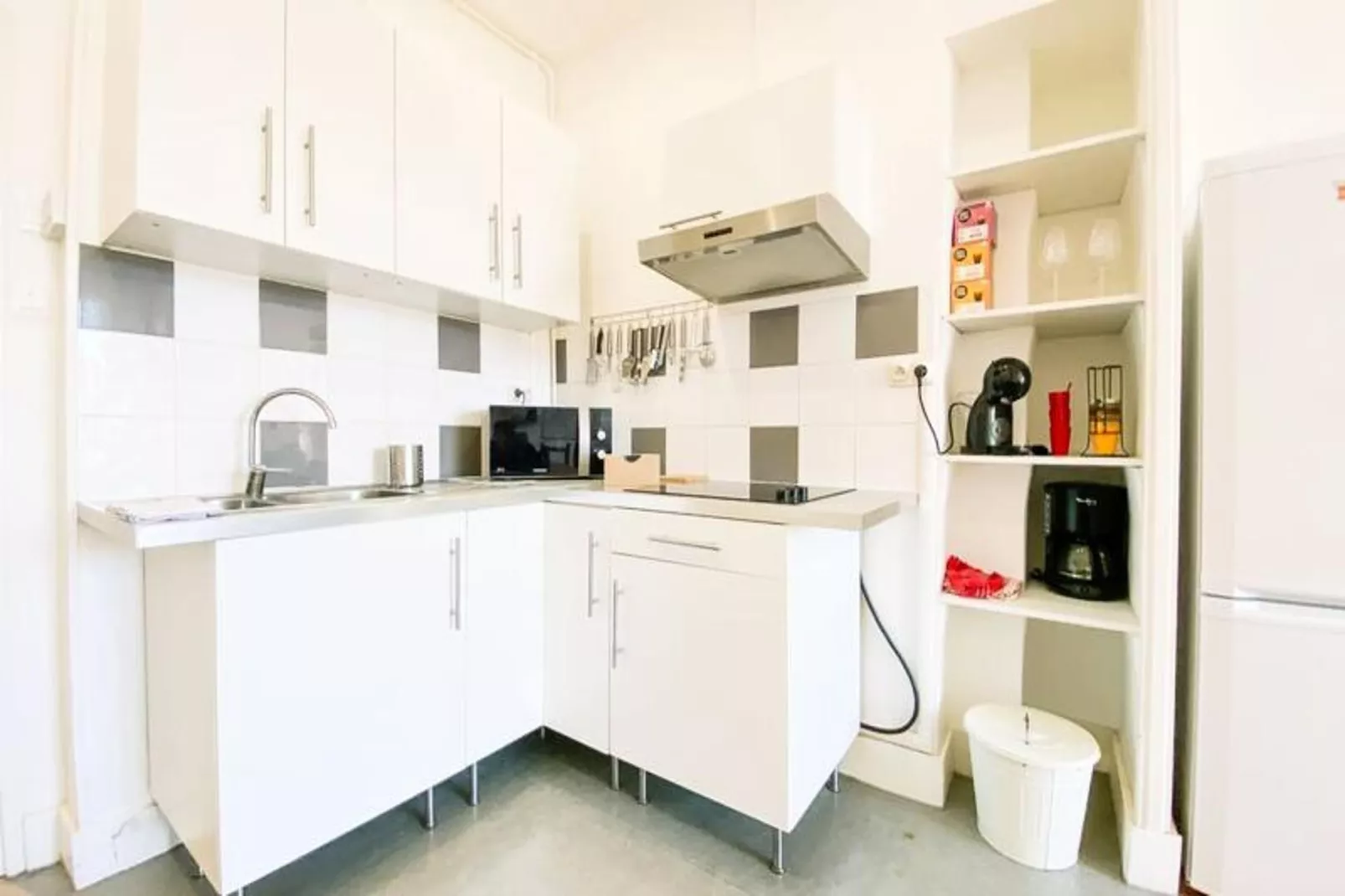 Le Berri'appart | T3 Tout &eacute;quip&eacute; | Tramway, Gare 🚡-Kitchen