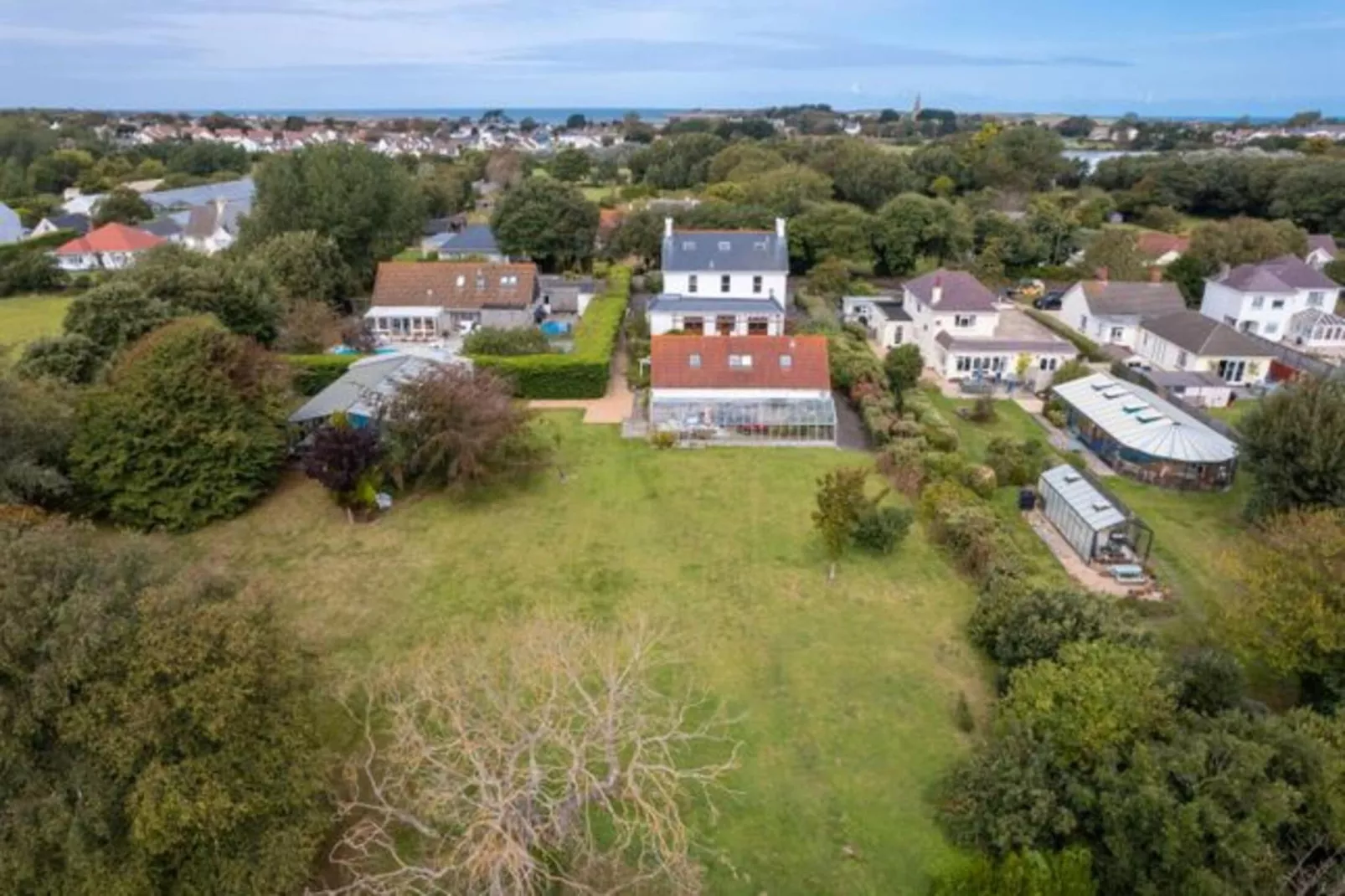 Résidence Les Pavois-Zones été à 5 km