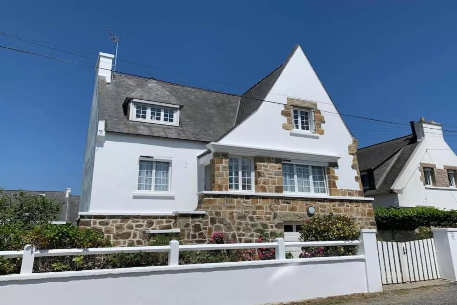 Résidence Le Mane-Zones été à 1 km