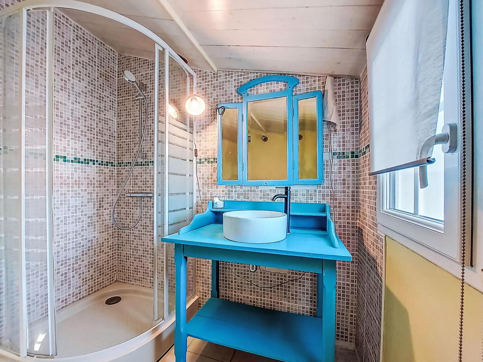 Charme et Confort en bord de mer-Drinnen