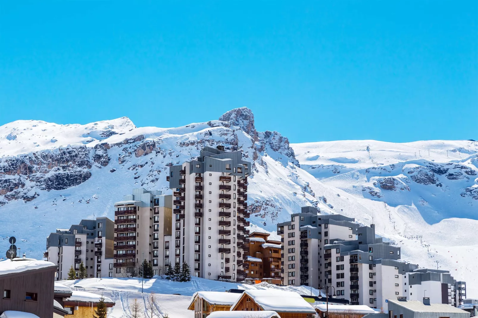 Appartement à Tignes avec accès direct aux pistes-Zones hiver à 5 km