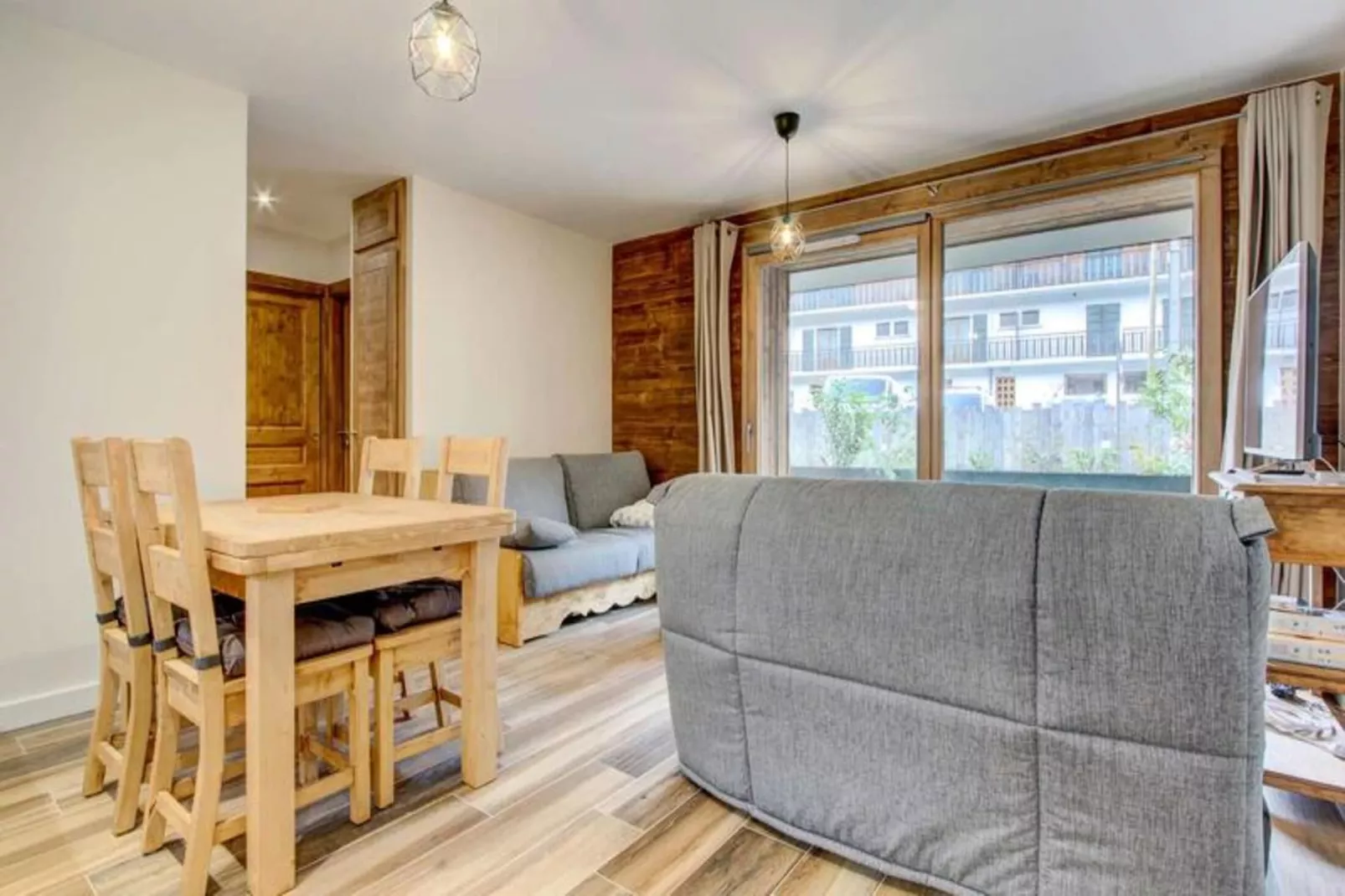 Résidence Le Lapia-Exterior in summer