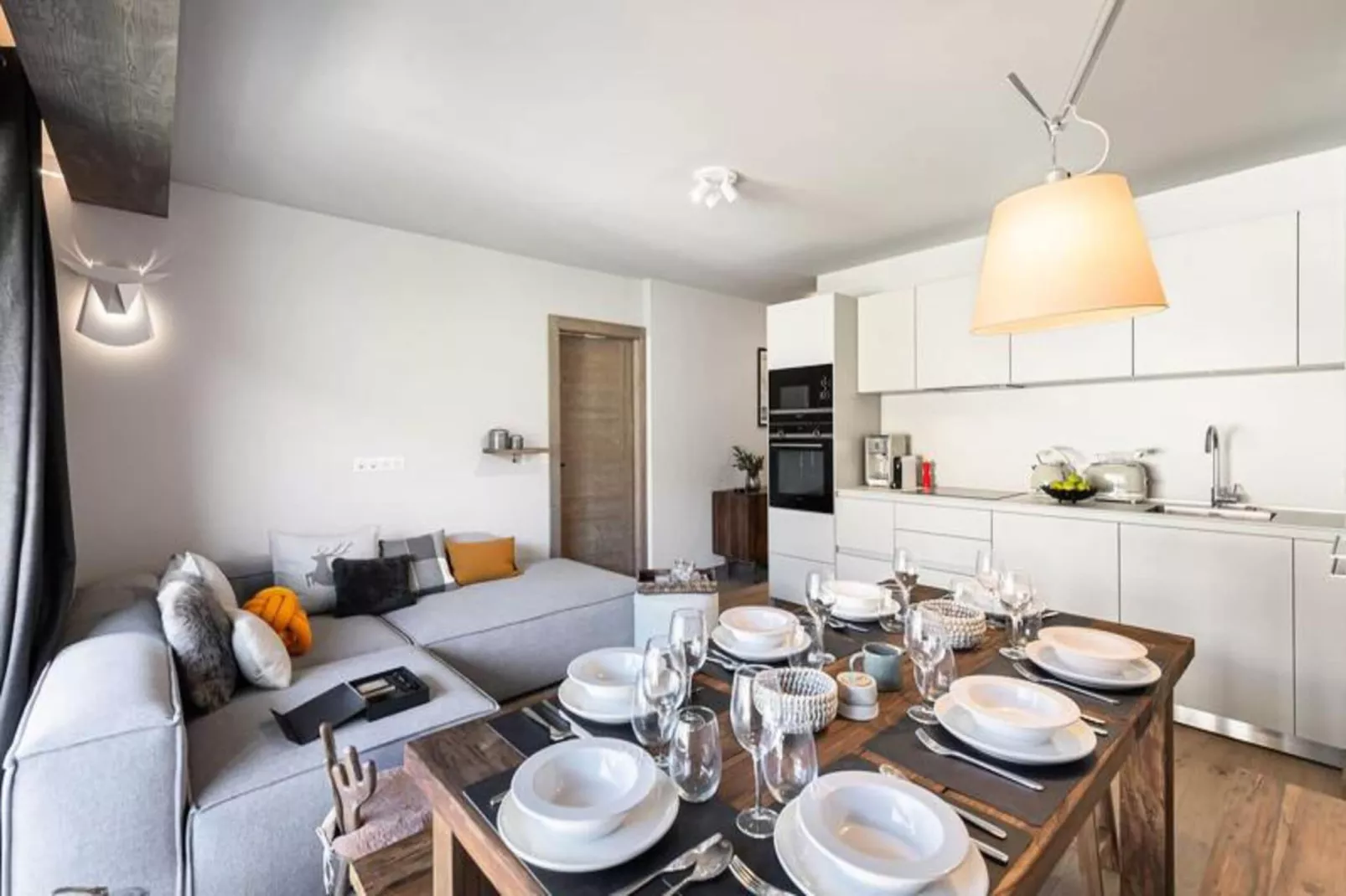 Résidence Stallion B-Außenbereich Sommer