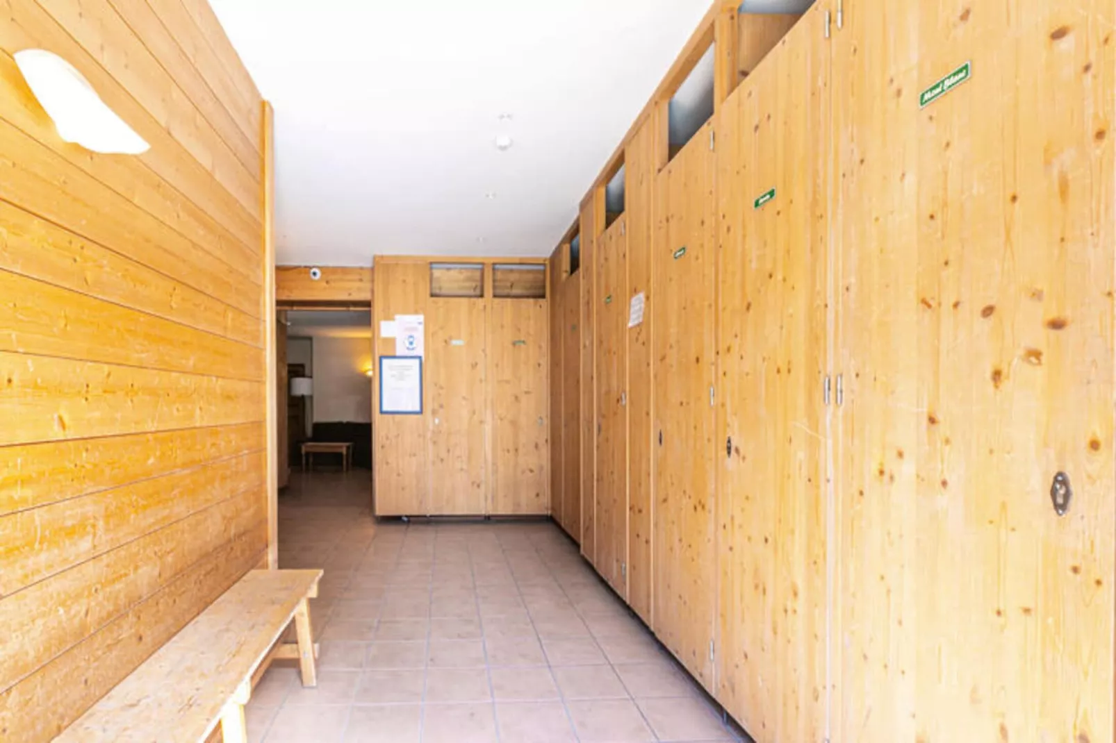 Résidence Altitude-Exterior in winter