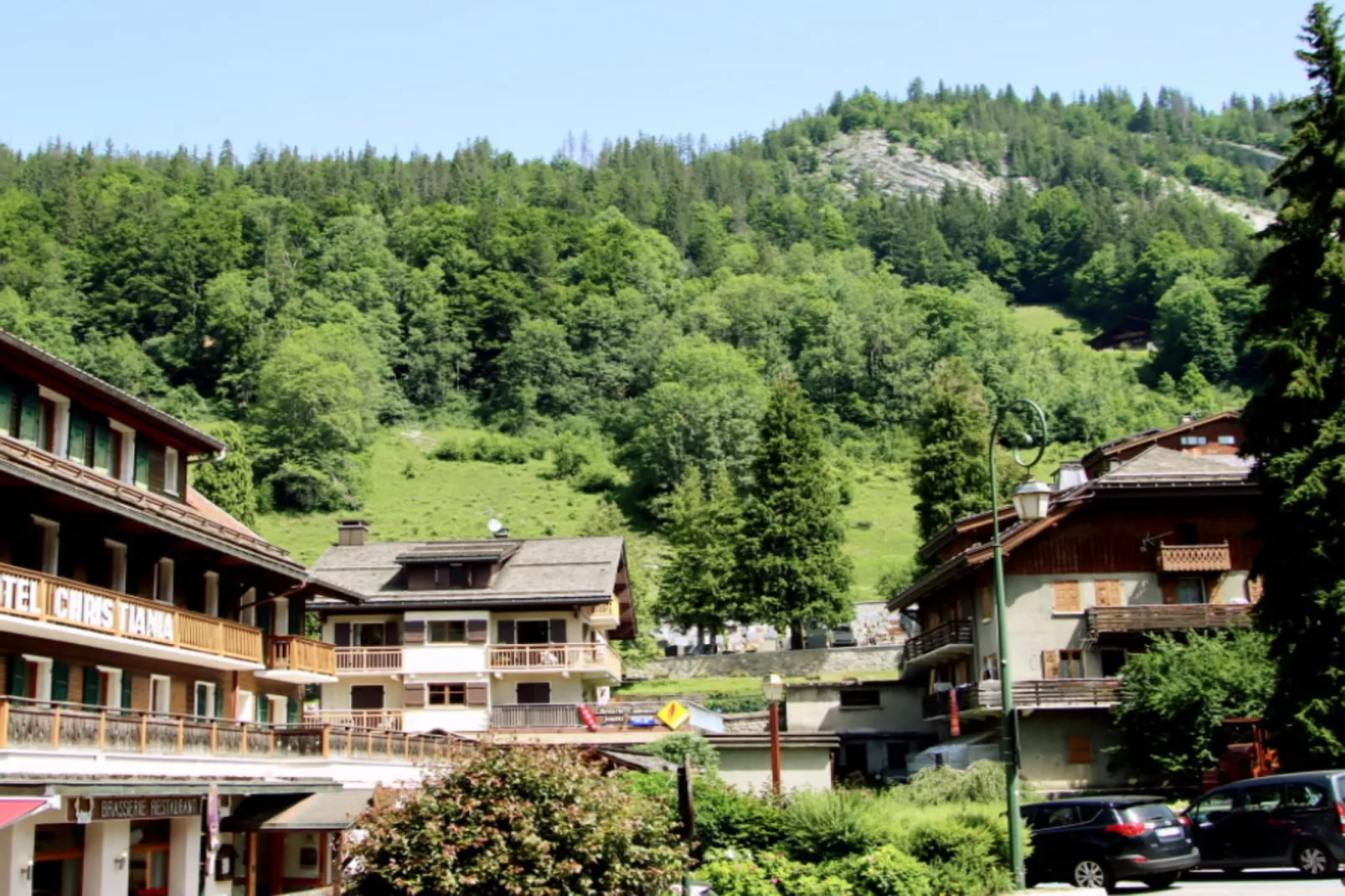Résidence Gentianes-Zones été à 5 km