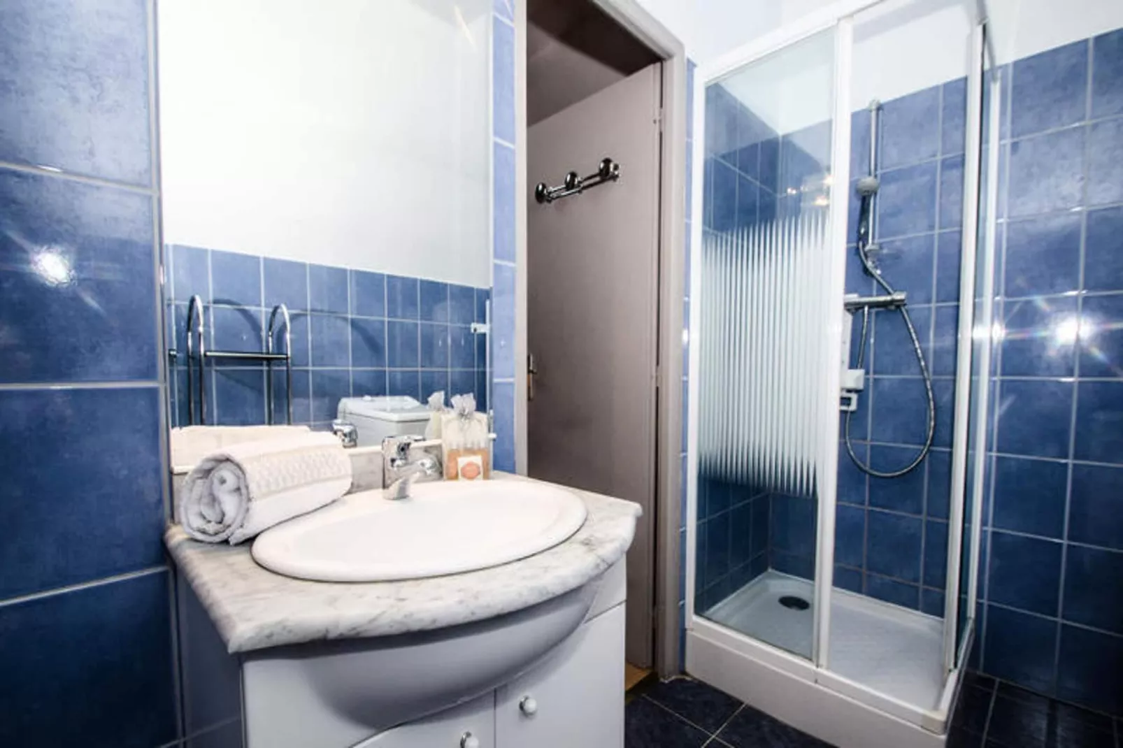 Résidence Androsace-Bathroom