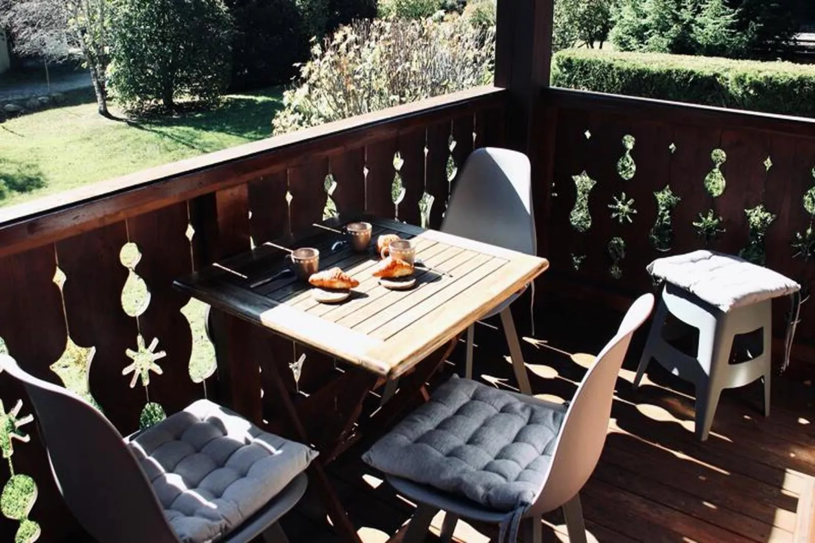 Chalets Des Bois-Terrasse / balcon
