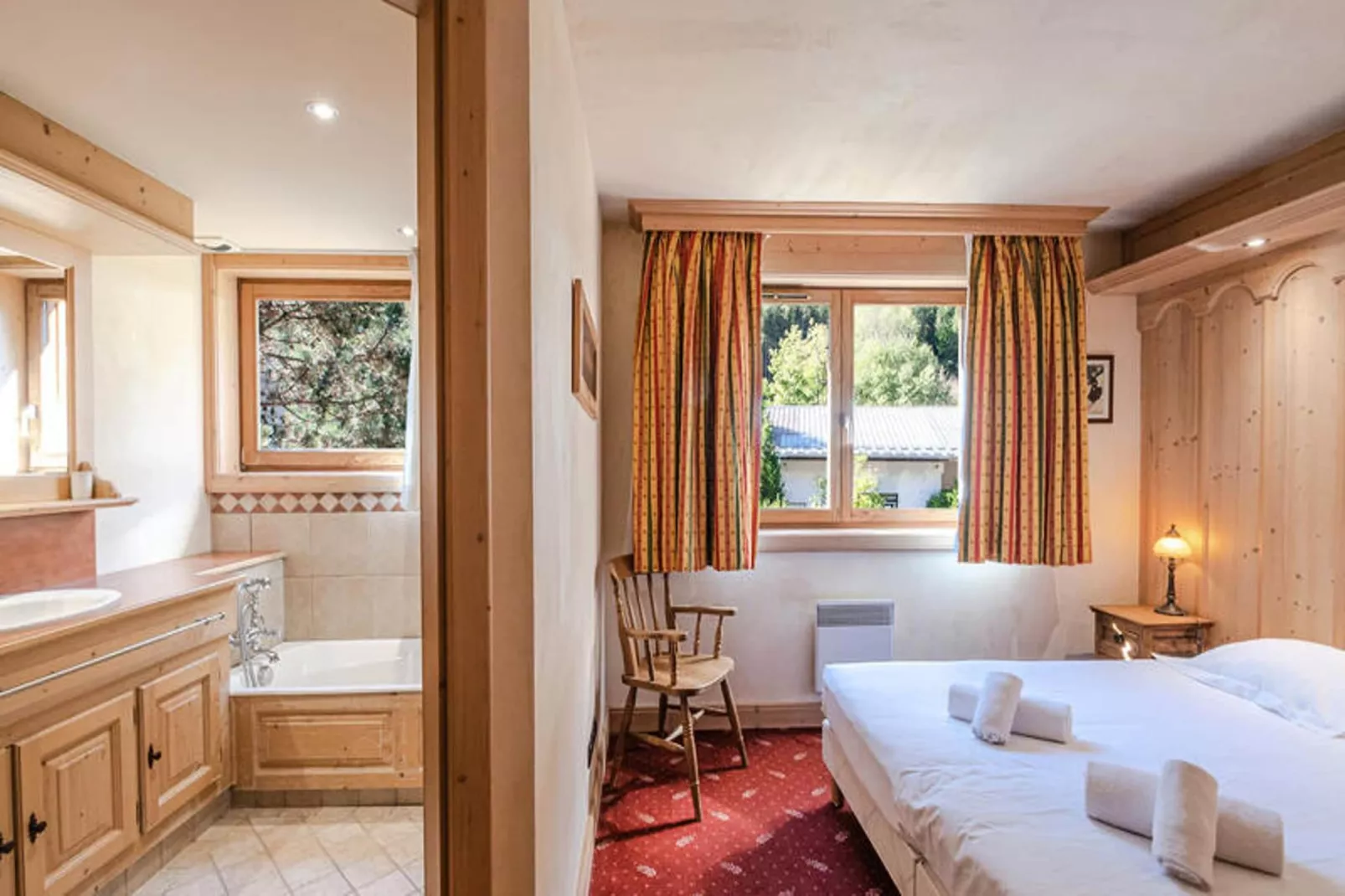 Chalets Du Savoy-Bedroom