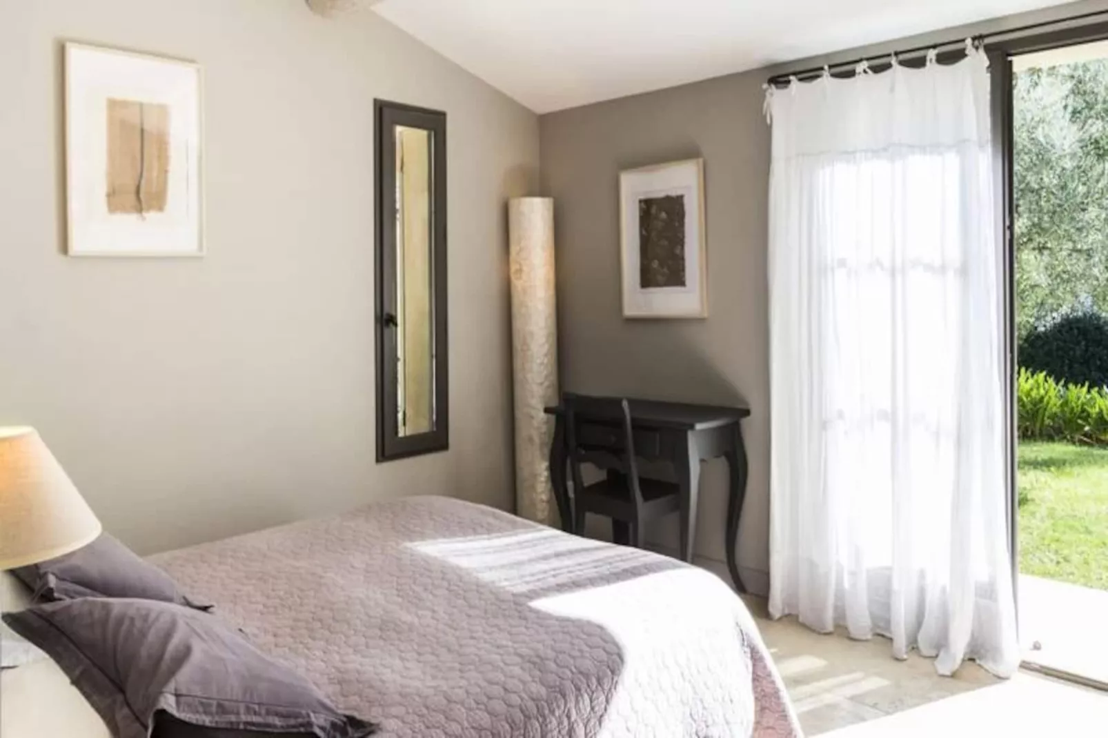 Bastide Blanche : Votre &eacute;vasion En Provence-Image-tags.