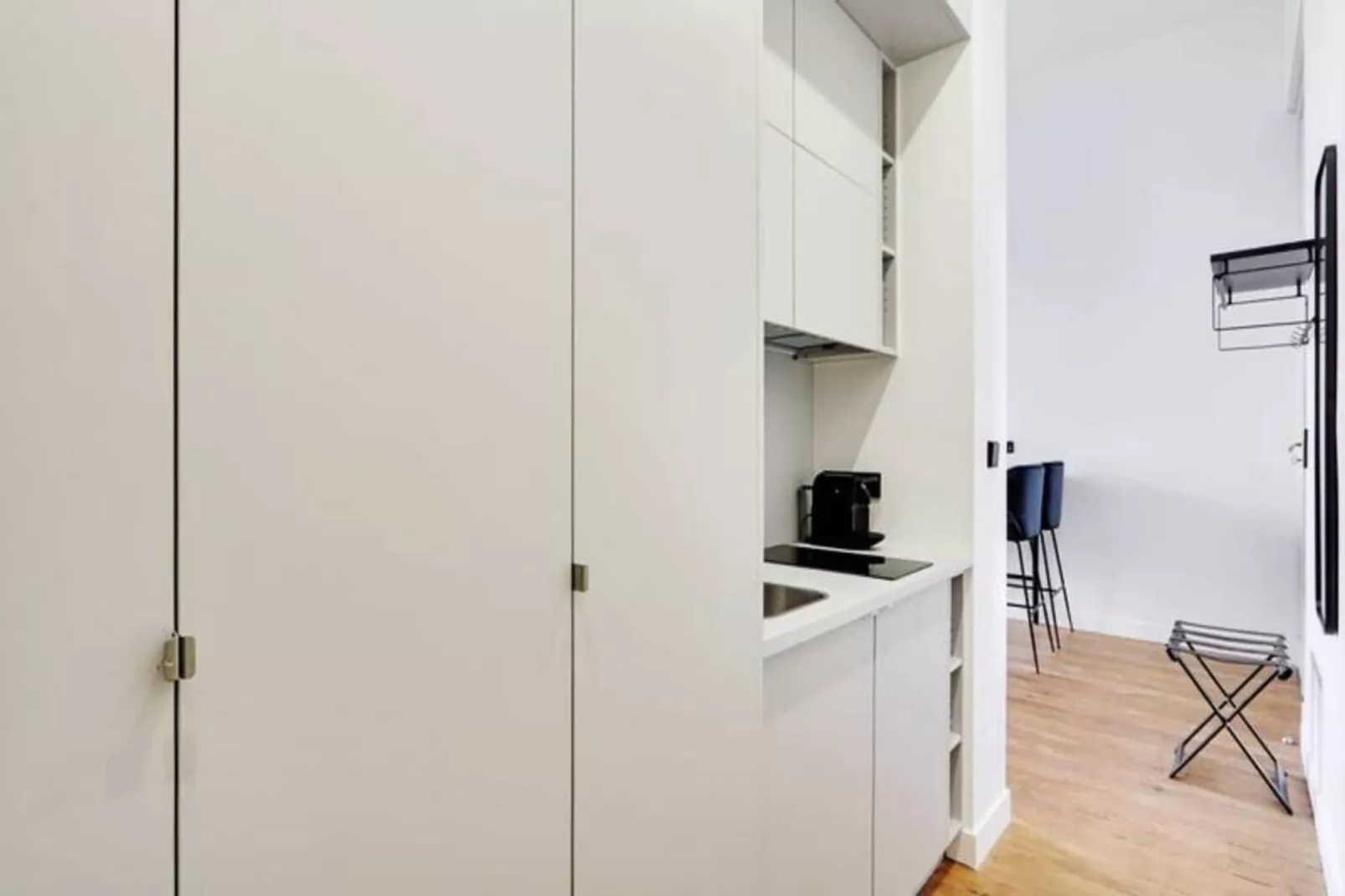 Maison Labruy&egrave;re - Suite Aviau-Außenbereich Sommer