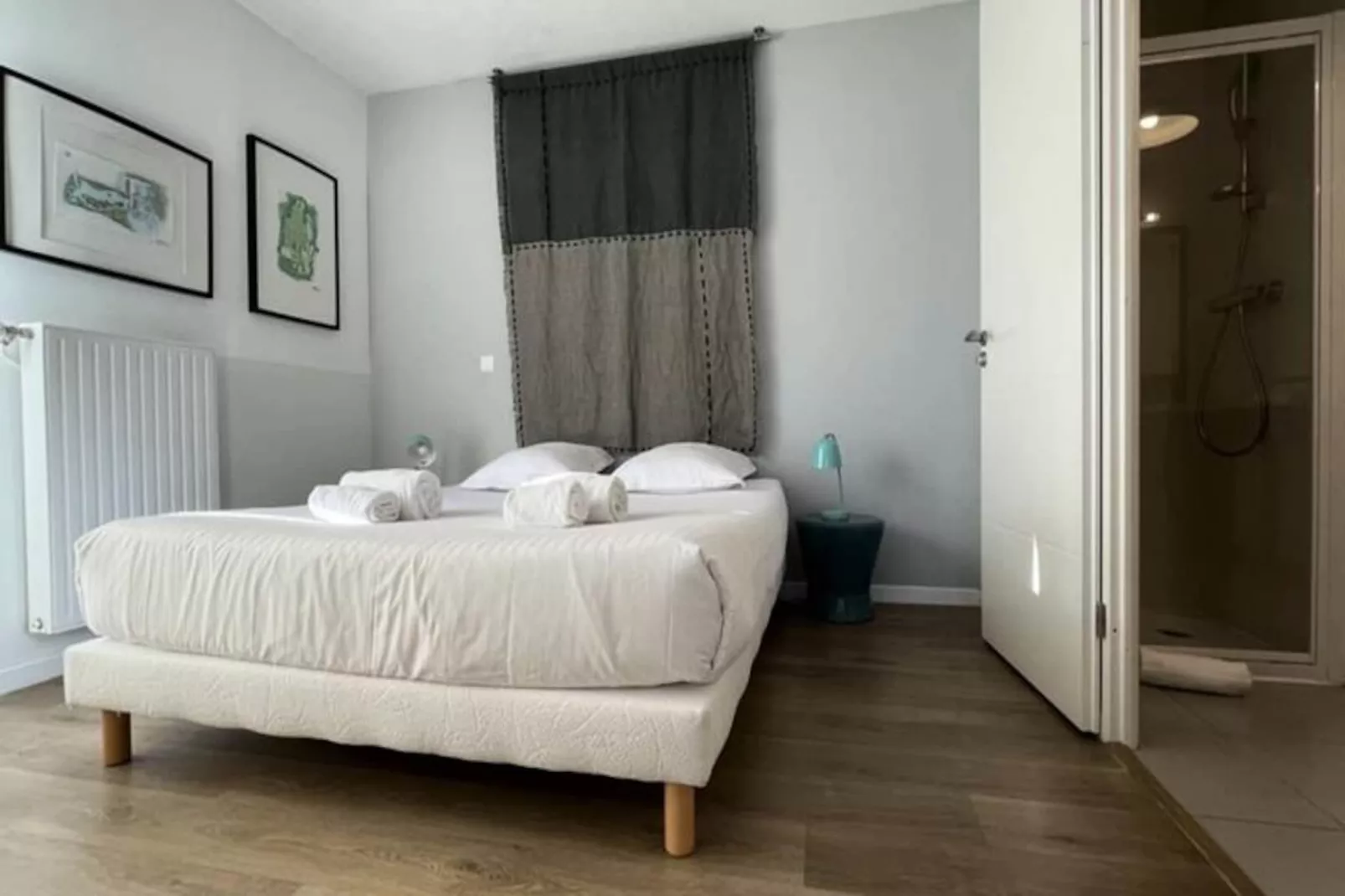 Spacieux Appartement Remarquablement Lumineux Avec Parking &agrave; La Cit&eacute; Du Vin-Image-tags.