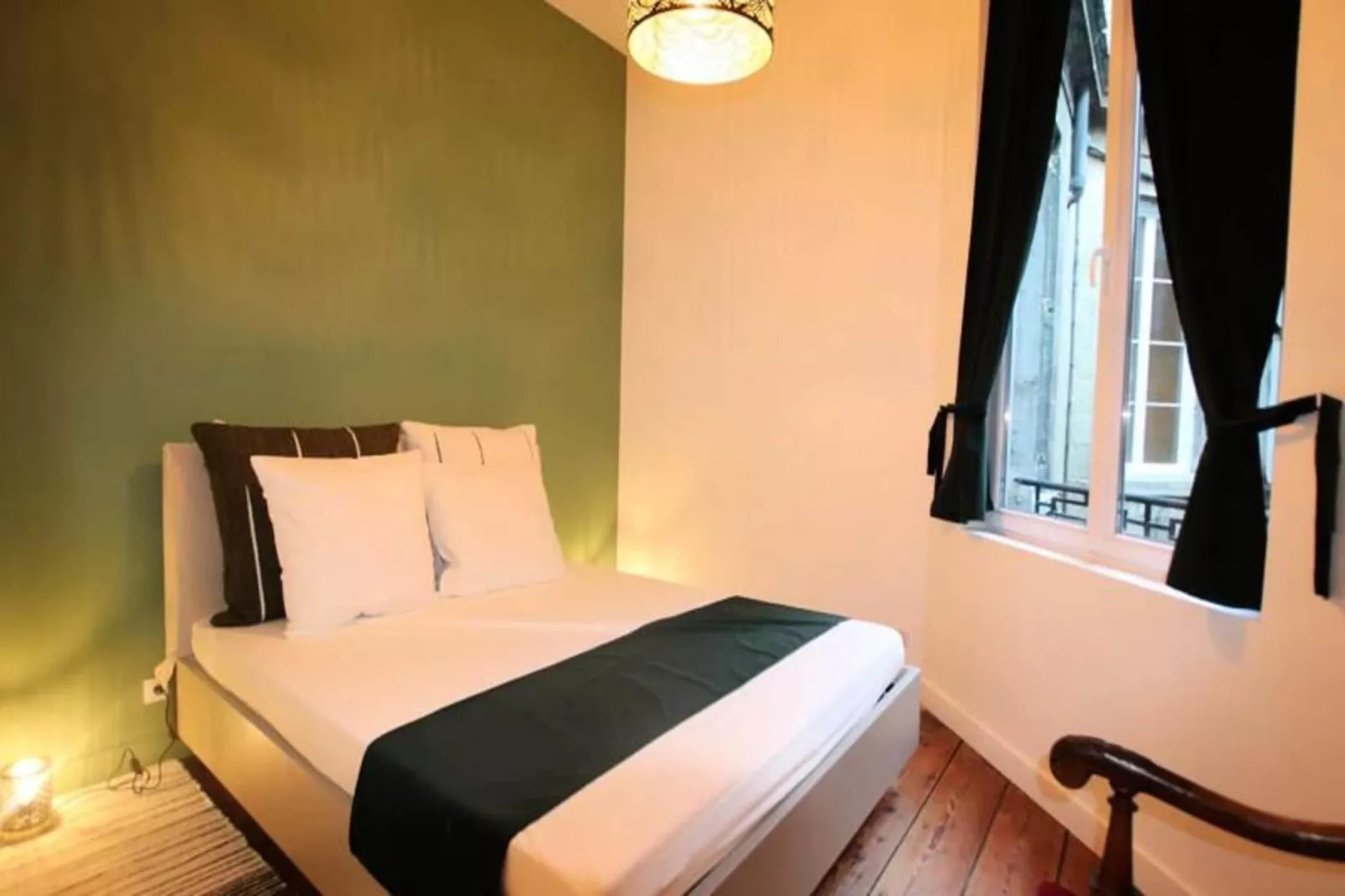 Charmant Et Rayonnant Appartement De 55 M&sup2; Situ&eacute; Dans Le Coeur De Bordeaux-Palier