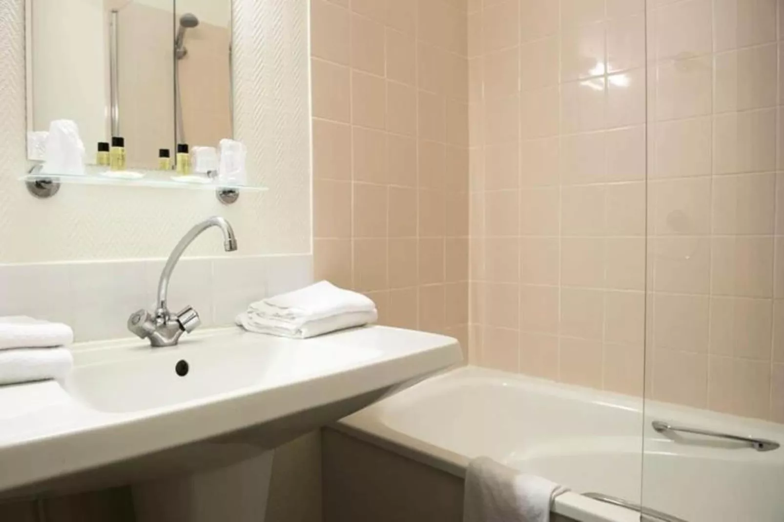 Résidence Villa Régina - Vacances Bleues-Außenbereich Sommer