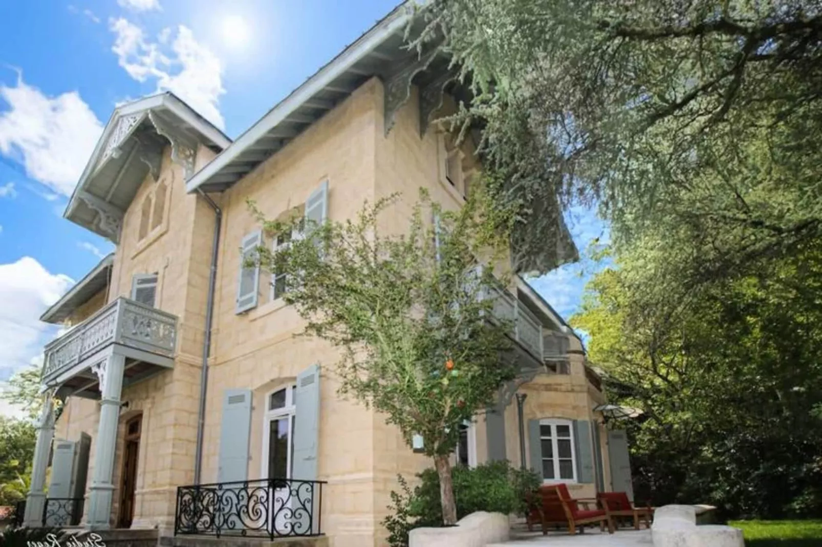 Villa Familiale R&eacute;nov&eacute;e &agrave; Arcachon &ndash; 6 Ch, 4 Sdb, Entre 8 &agrave; 10 Pers-Ambiente