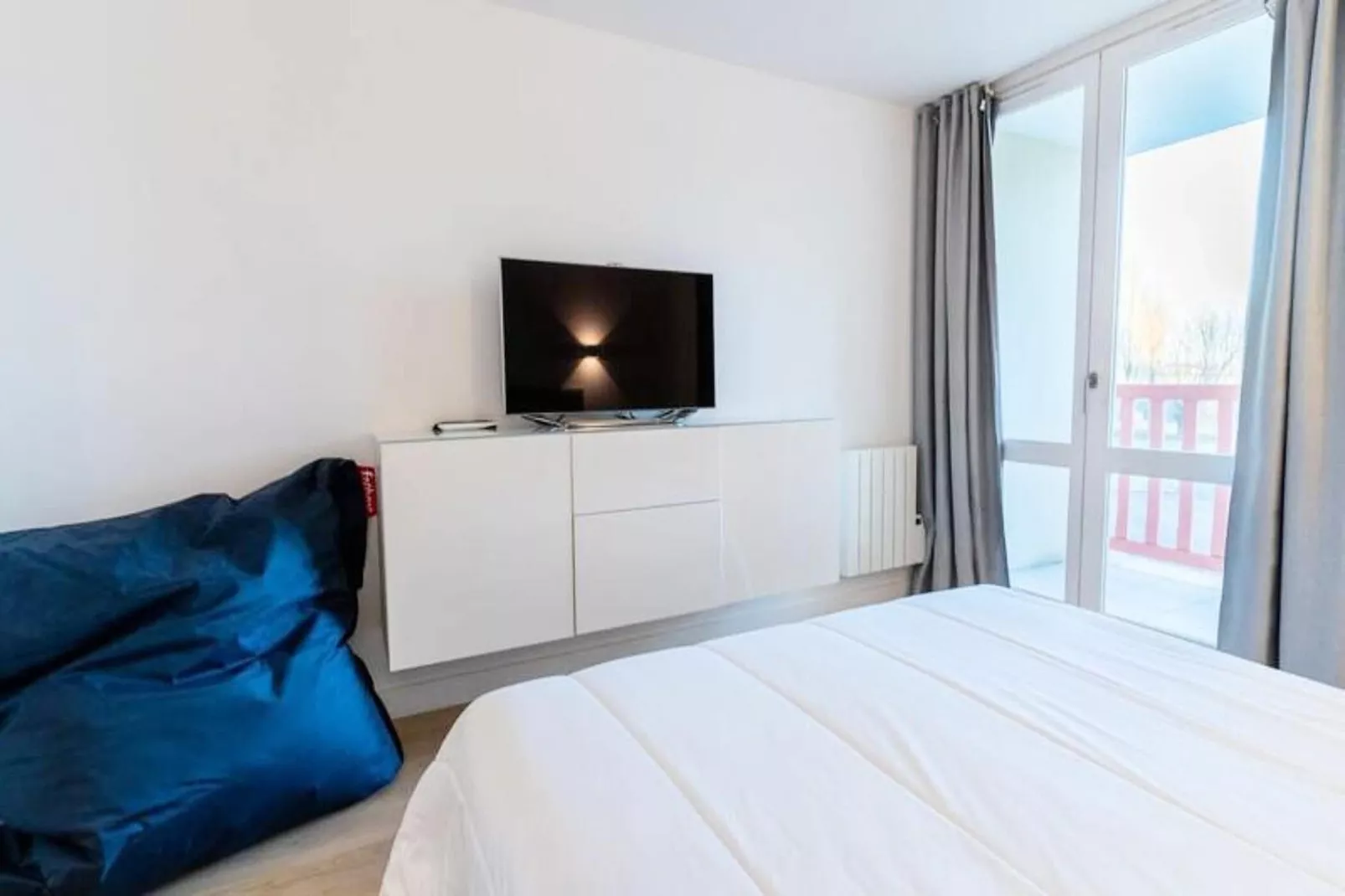 Résidence Sublime T2  Pour 4 Personnes, R&eacute;nov&eacute; Avec Piscine Tennis Parking Wifi-Schlafzimmer