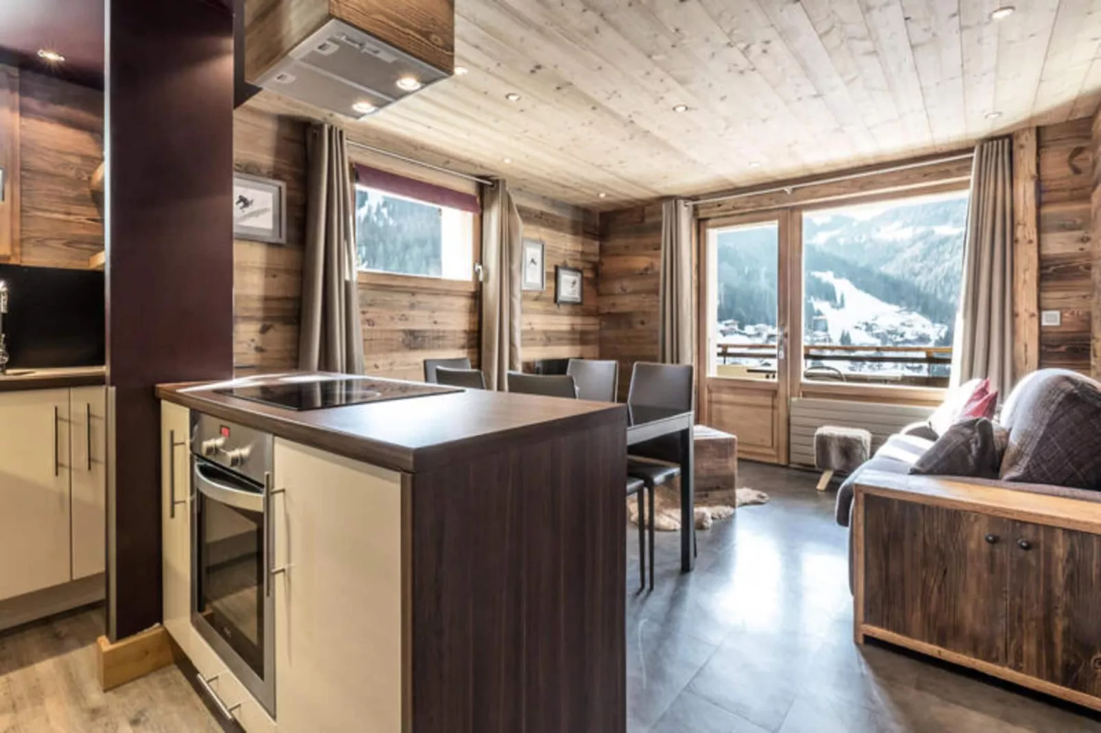 Résidence Pascal-Außenbereich Sommer