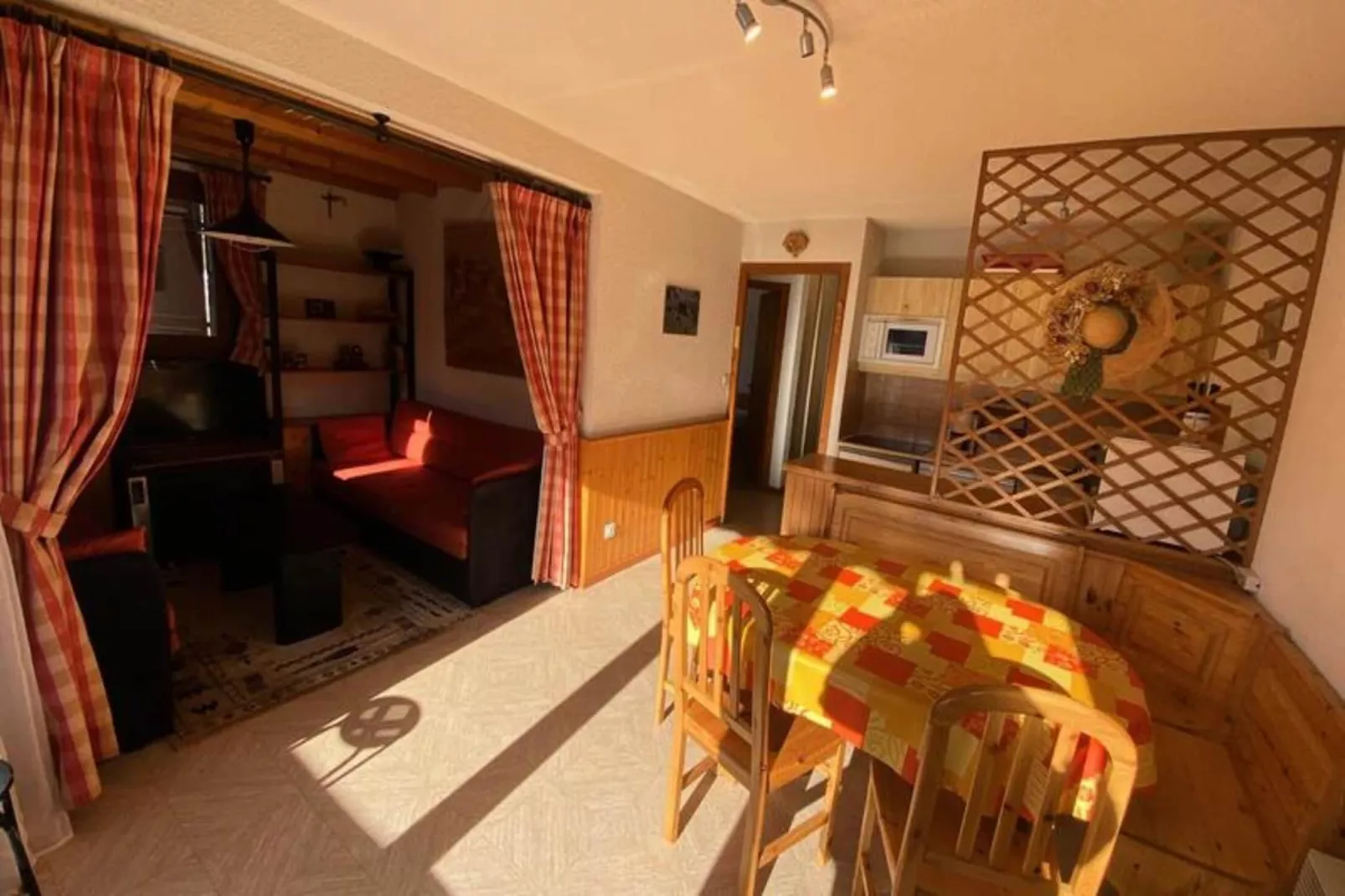 Chalets De Barbessine-Living room