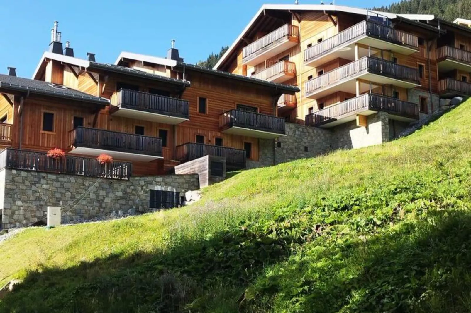 Résidence L'o Rouge-Garten Sommer