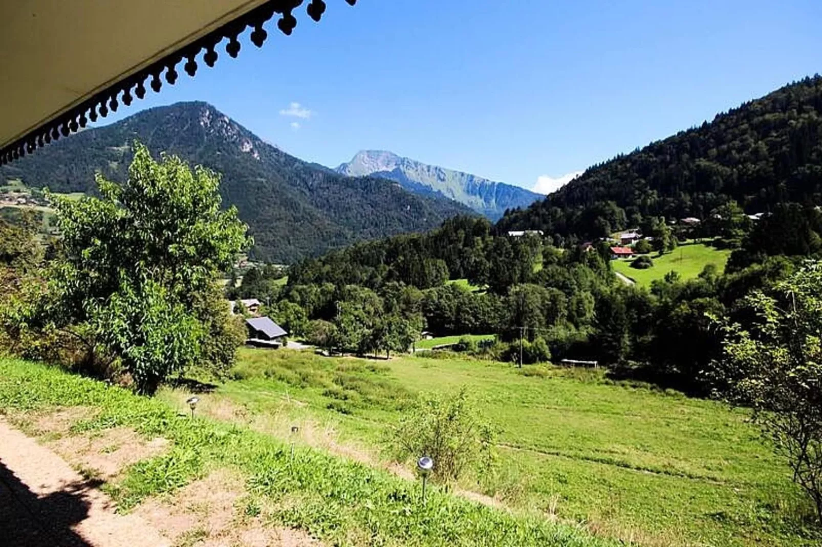 Chalets à Saint Jean d'Aulps-Vue d'été