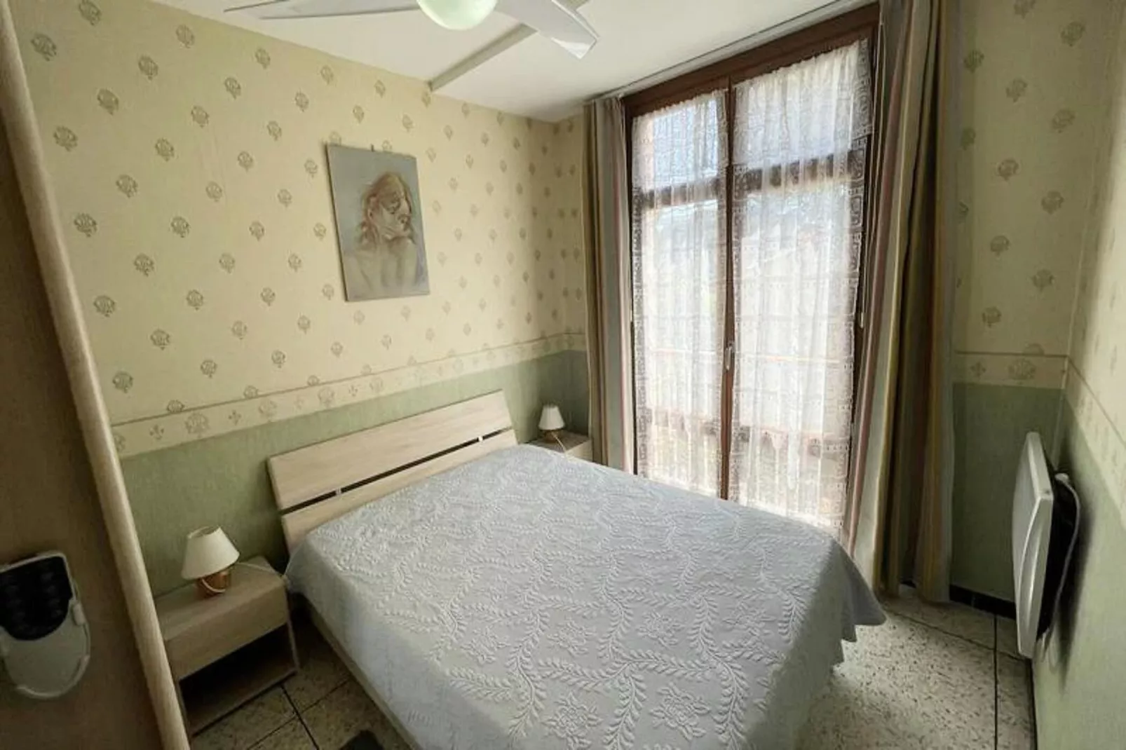 Résidence Les Pins-Bedroom