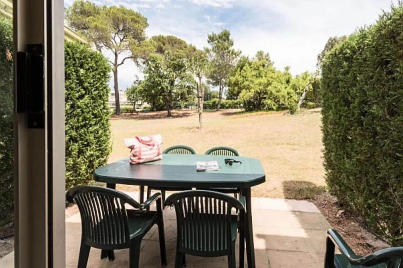 Résidence Pierre & Vacances La Corniche d'Or-Flur