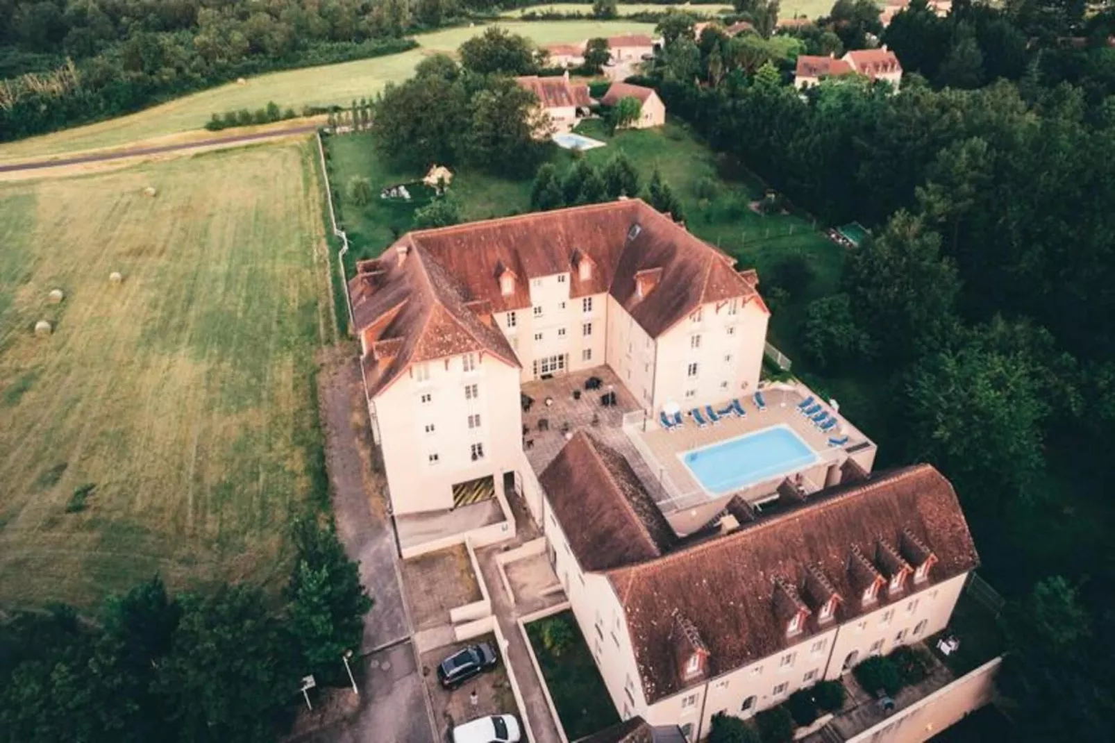Appart'Hotel La Roche-Posay - Extérieur été