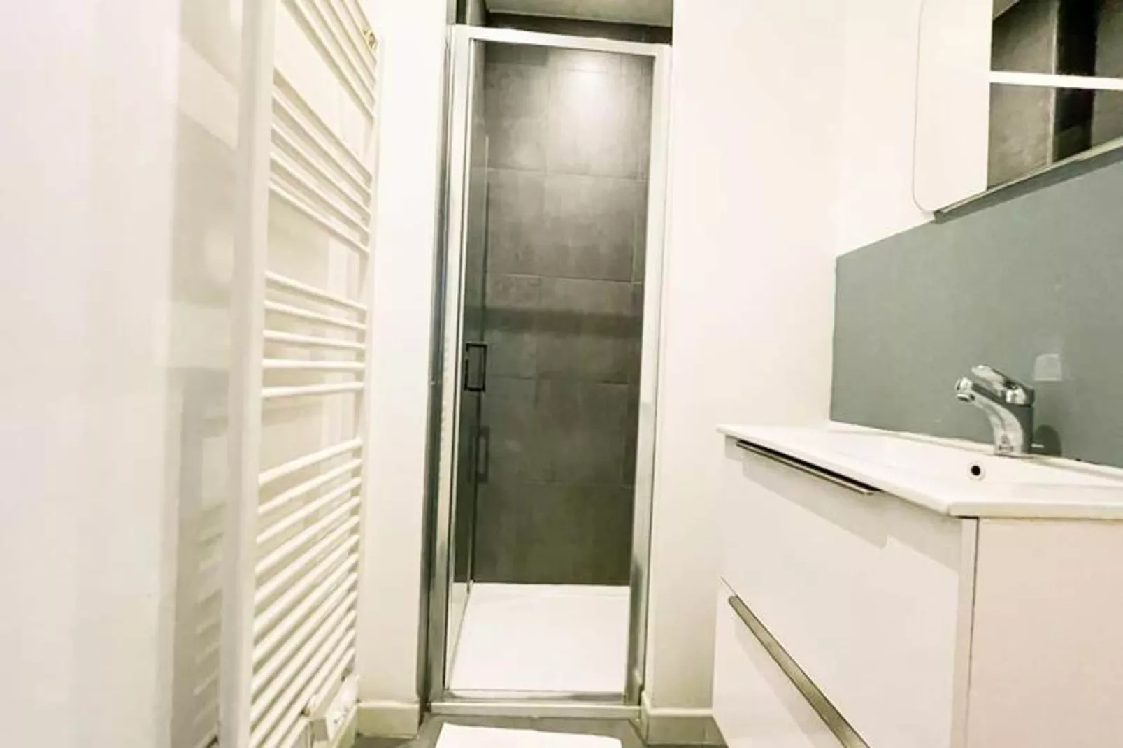 | Blue Lagoon 🩵| T3 6 Pax | Caserne De Bonne-Badezimmer