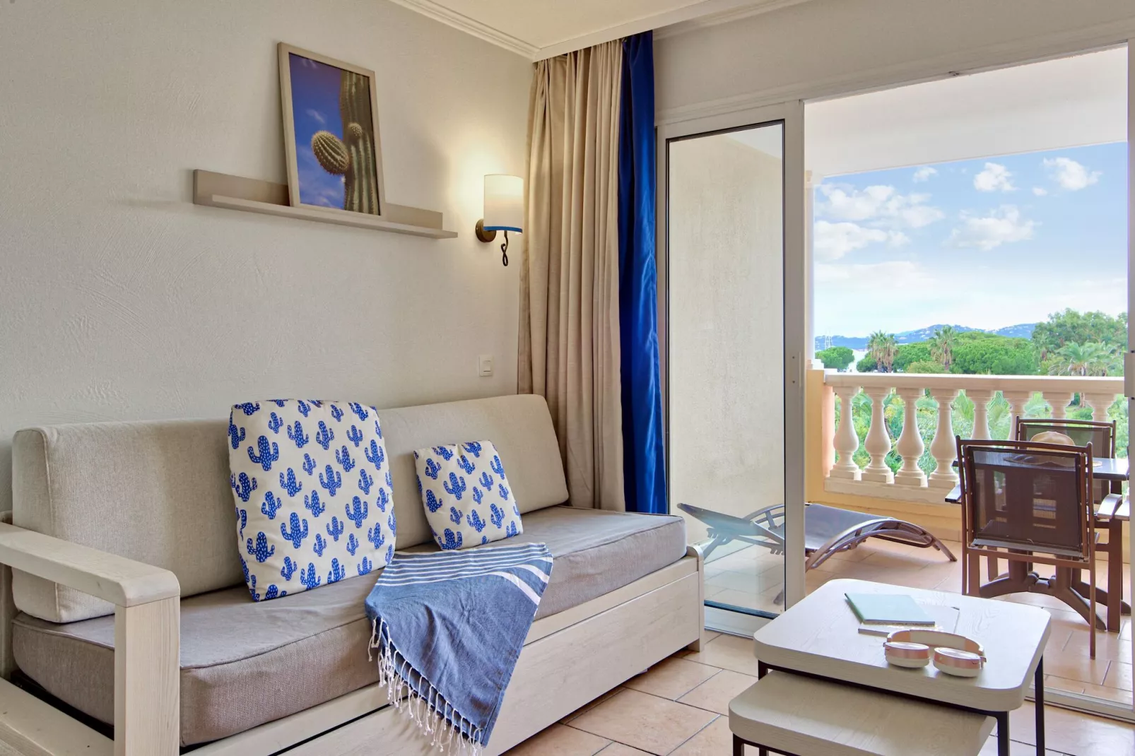 Residence Les Calanques, Les Issambres-24 Standard - Apt. 4 p. - 1 bedroom-Living room