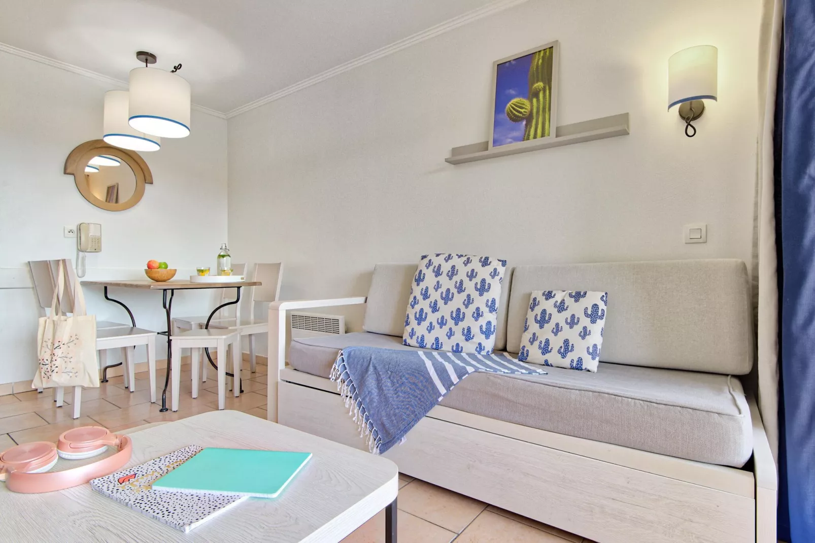 Residence Les Calanques, Les Issambres-24 Standard - Apt. 4 p. - 1 bedroom-Living room