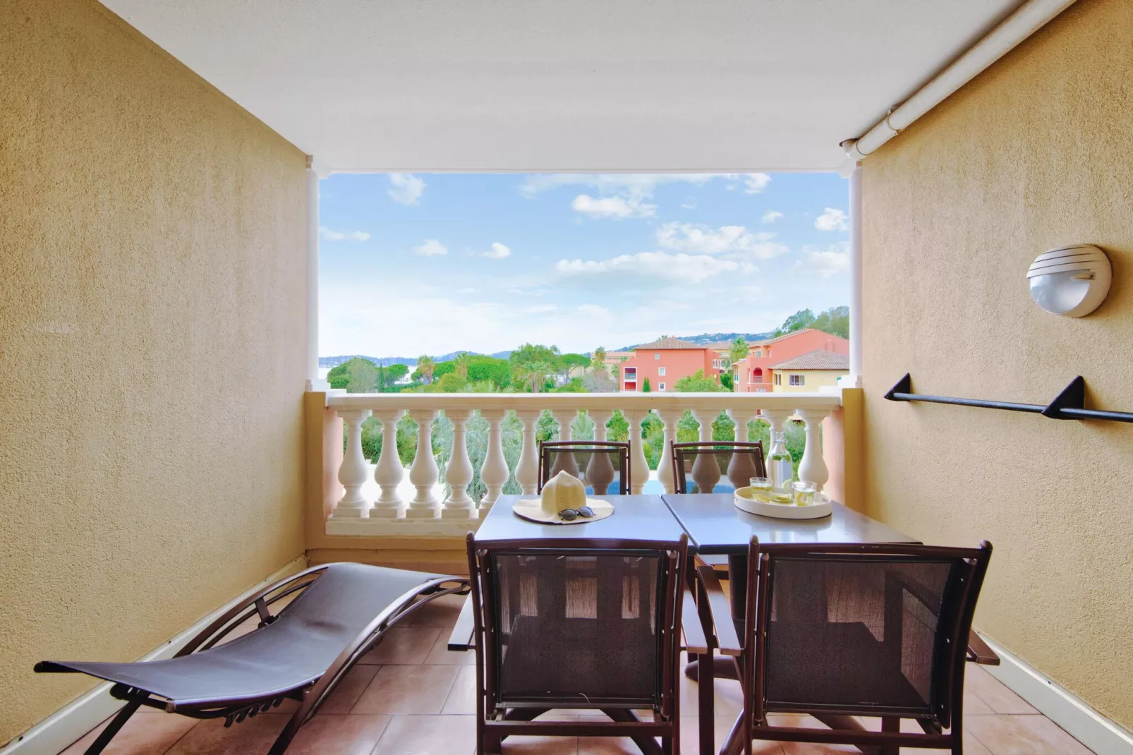 Residence Les Calanques, Les Issambres-24 Standard - Apt. 4 p. - 1 bedroom-Terrace balcony