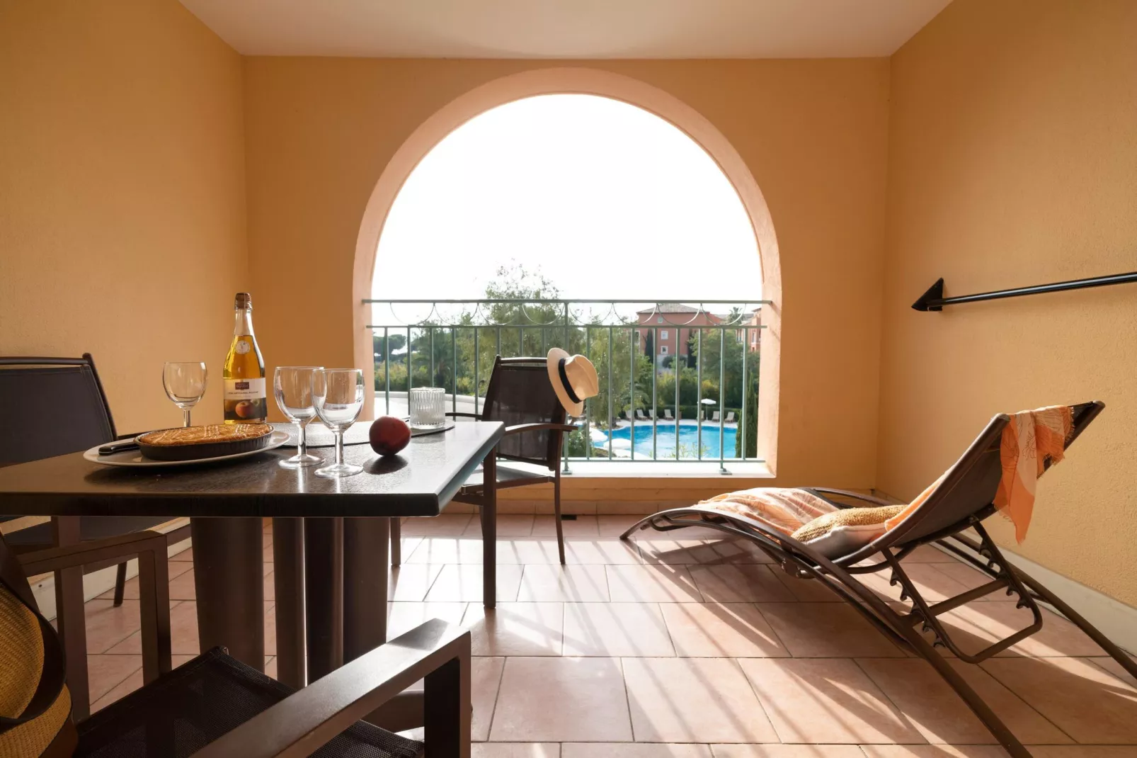 Residence Les Calanques, Les Issambres-24 Standard - Apt. 4 p. - 1 bedroom-Terrace balcony