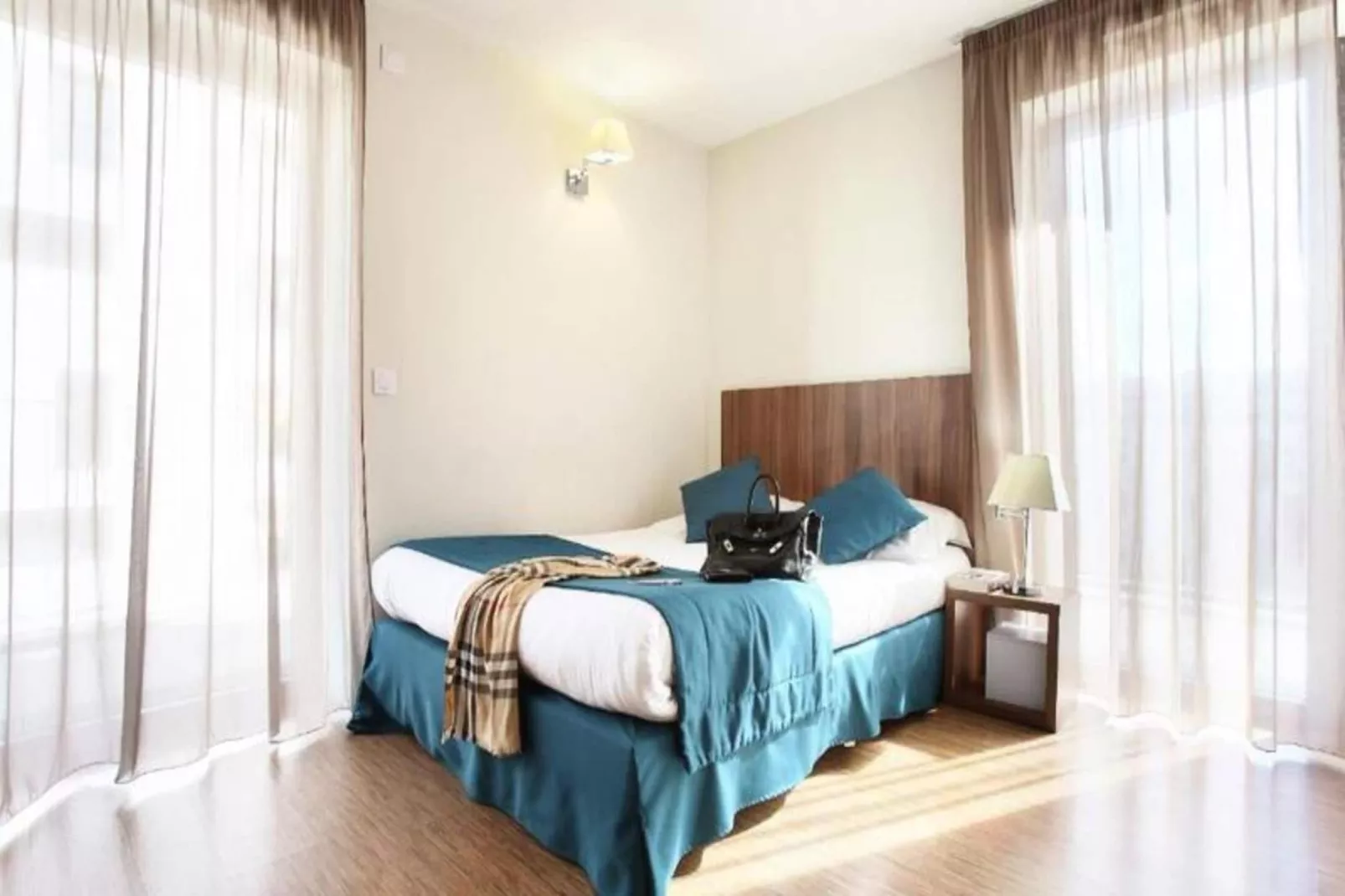 Appart'hôtel Odalys Confluence-Exterior in summer