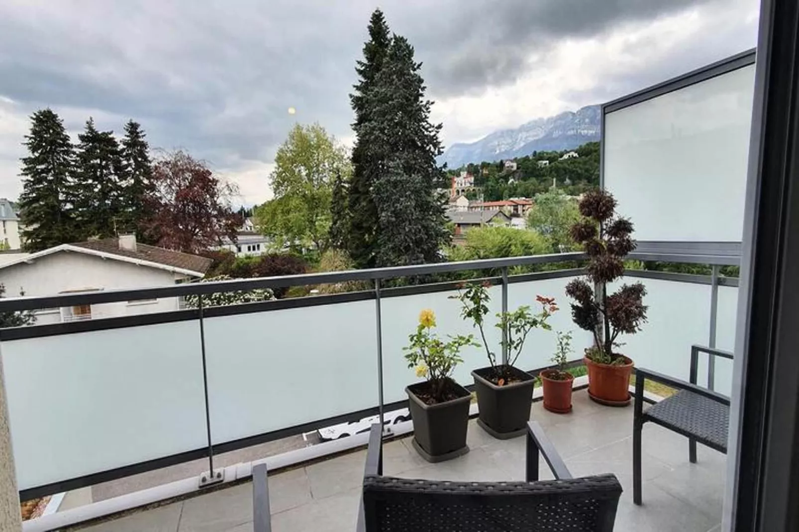 Résidence Le Clos Des Merisiers-Terrace balcony