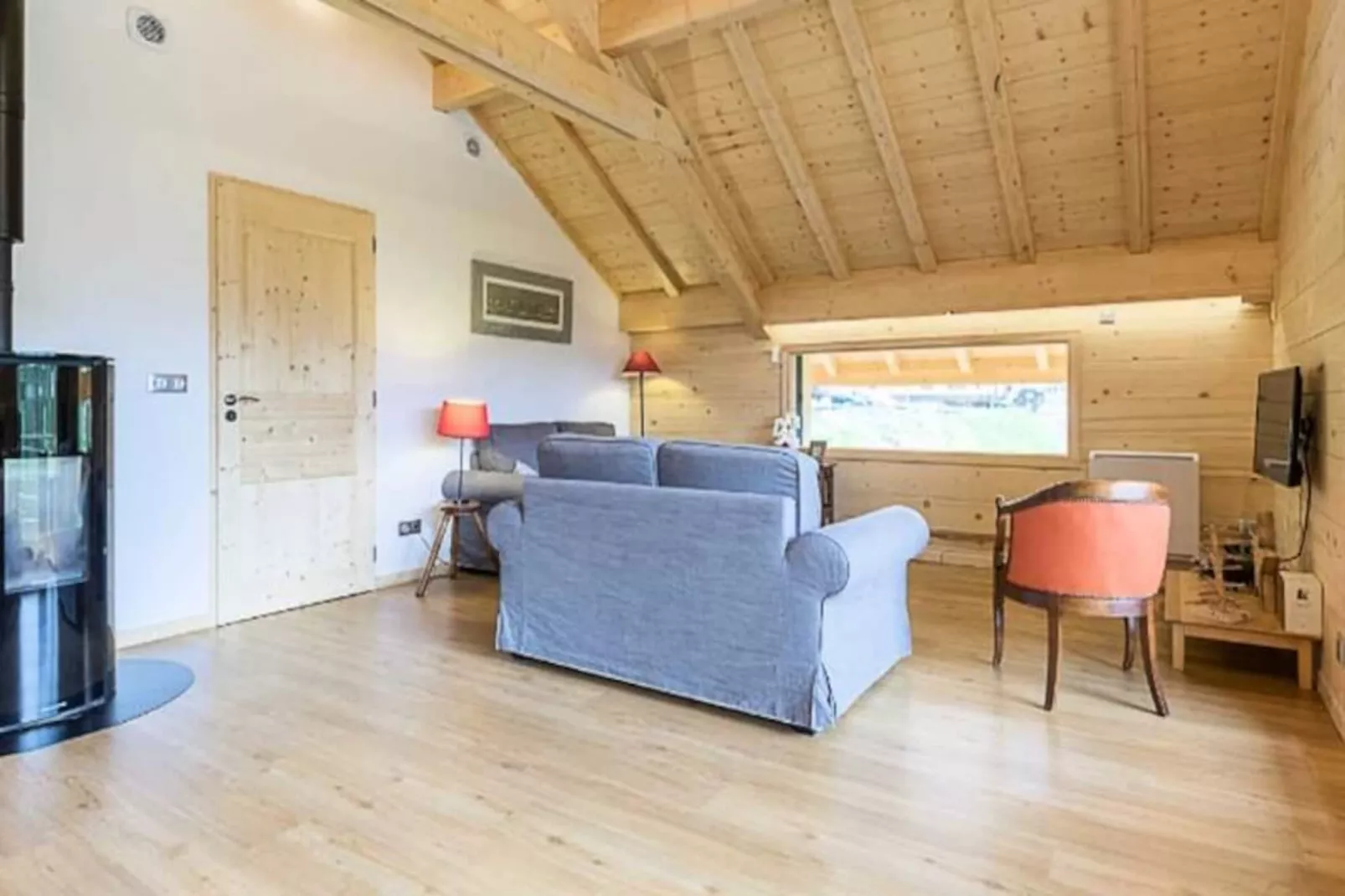 Chalet Cozy Au C&oelig;ur De La F&eacute;claz : S&eacute;jour Authentique Et Proche Des Pistes-Image-tags.