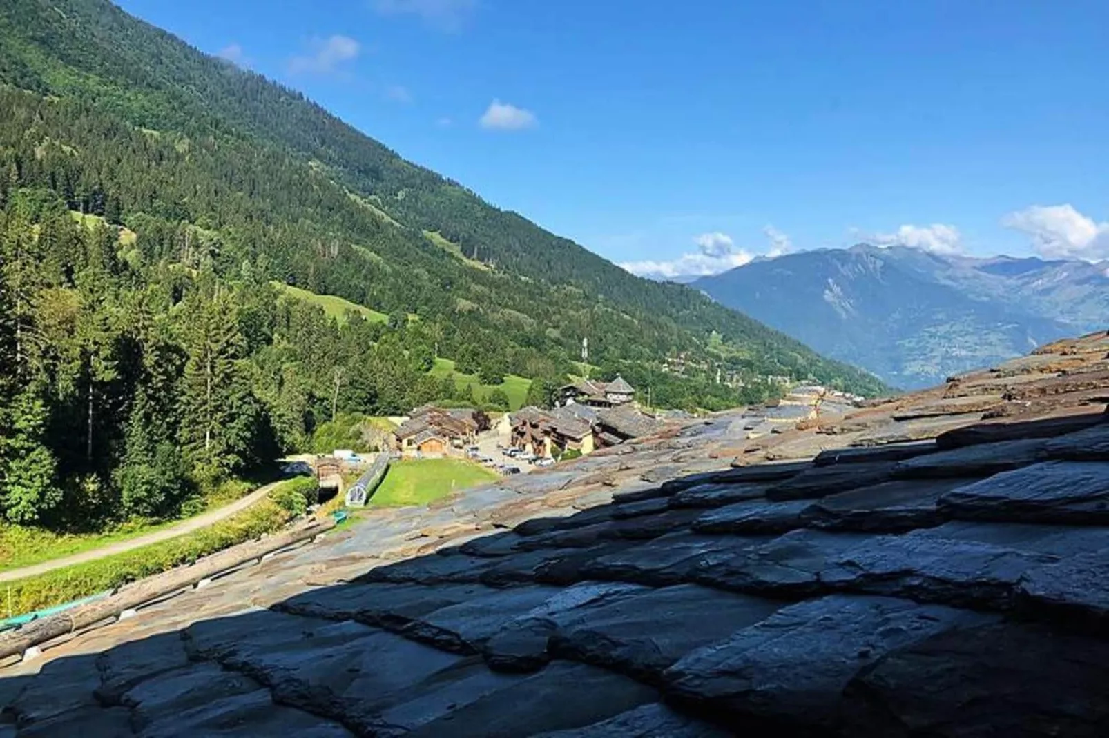 Résidence Cotes-Areas within 5km in summer