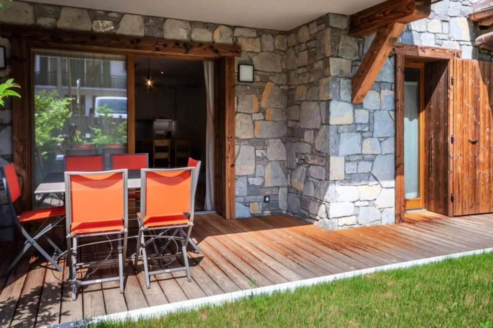 Résidence Le Lapia-Exterior in summer