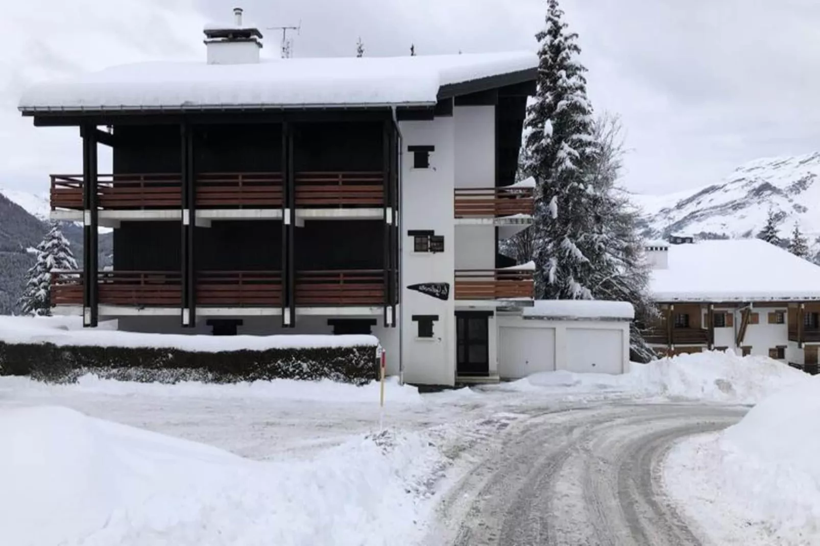 Résidence La Gelinotte-Außenbereich Sommer
