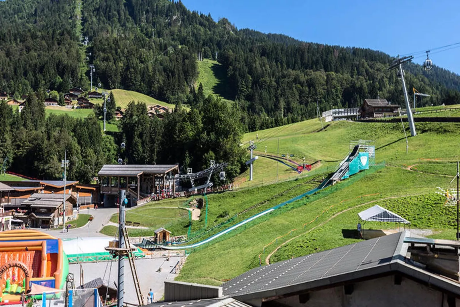 Résidence Moraine-Areas within 1km in summer