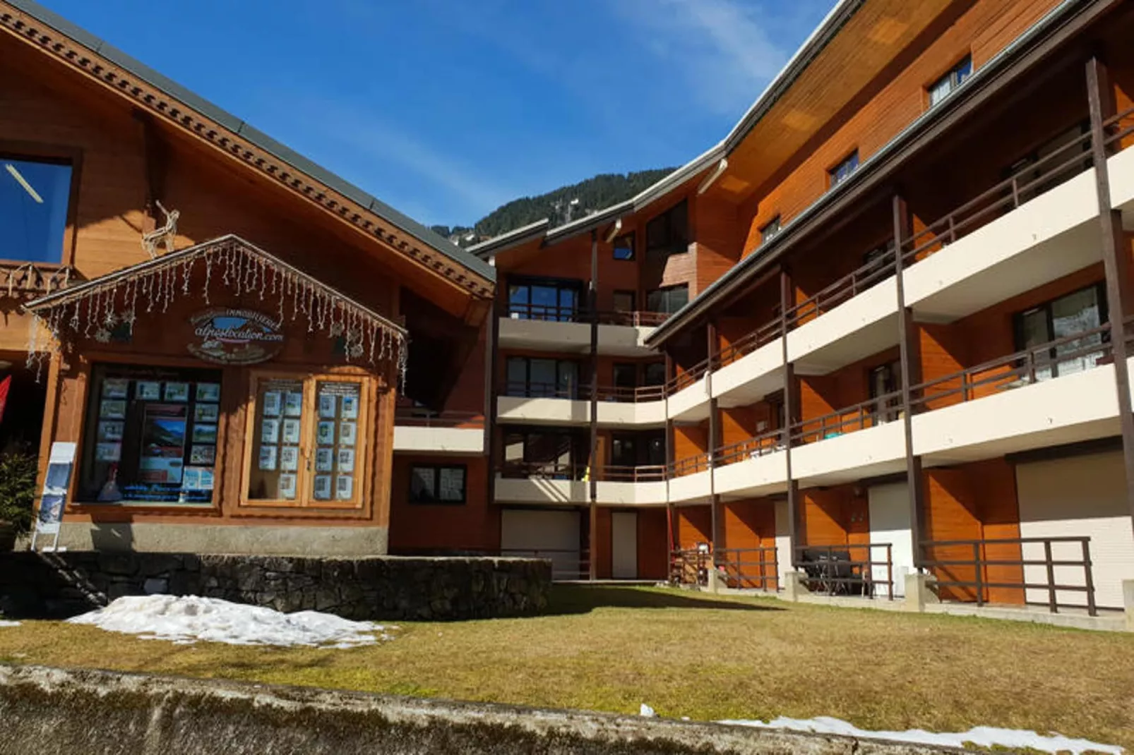 Appartements à Saint Jean d'Aulps-Außenbereich Sommer